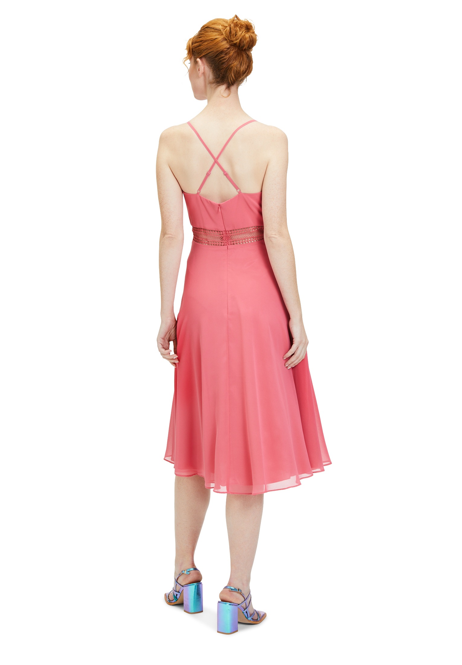 Vera Mont Cocktailkleid »Vera Mont Cocktailkleid mit Wasserfallausschnitt«, Stickerei
