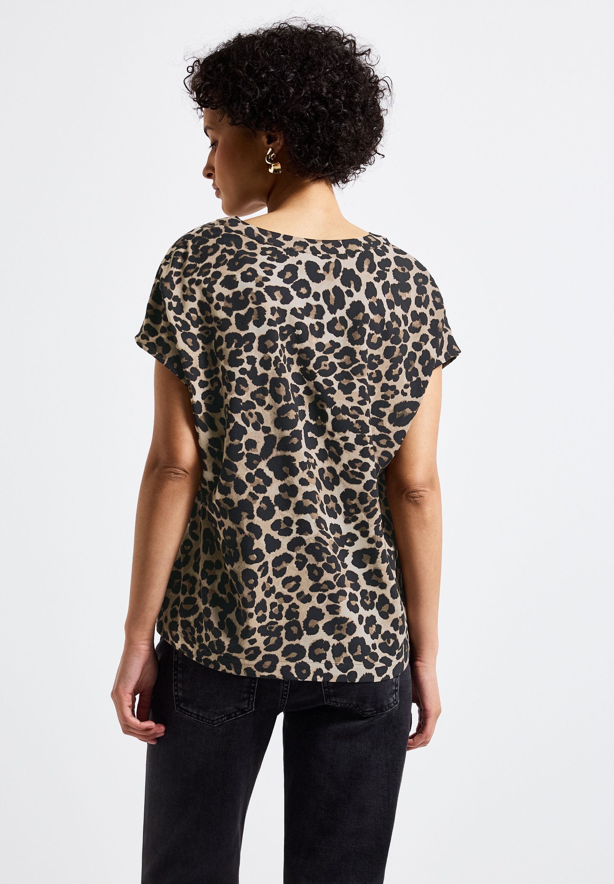 STREET ONE Shirtbluse, mit geschlitztem Rundhalsausschnitt günstig online kaufen
