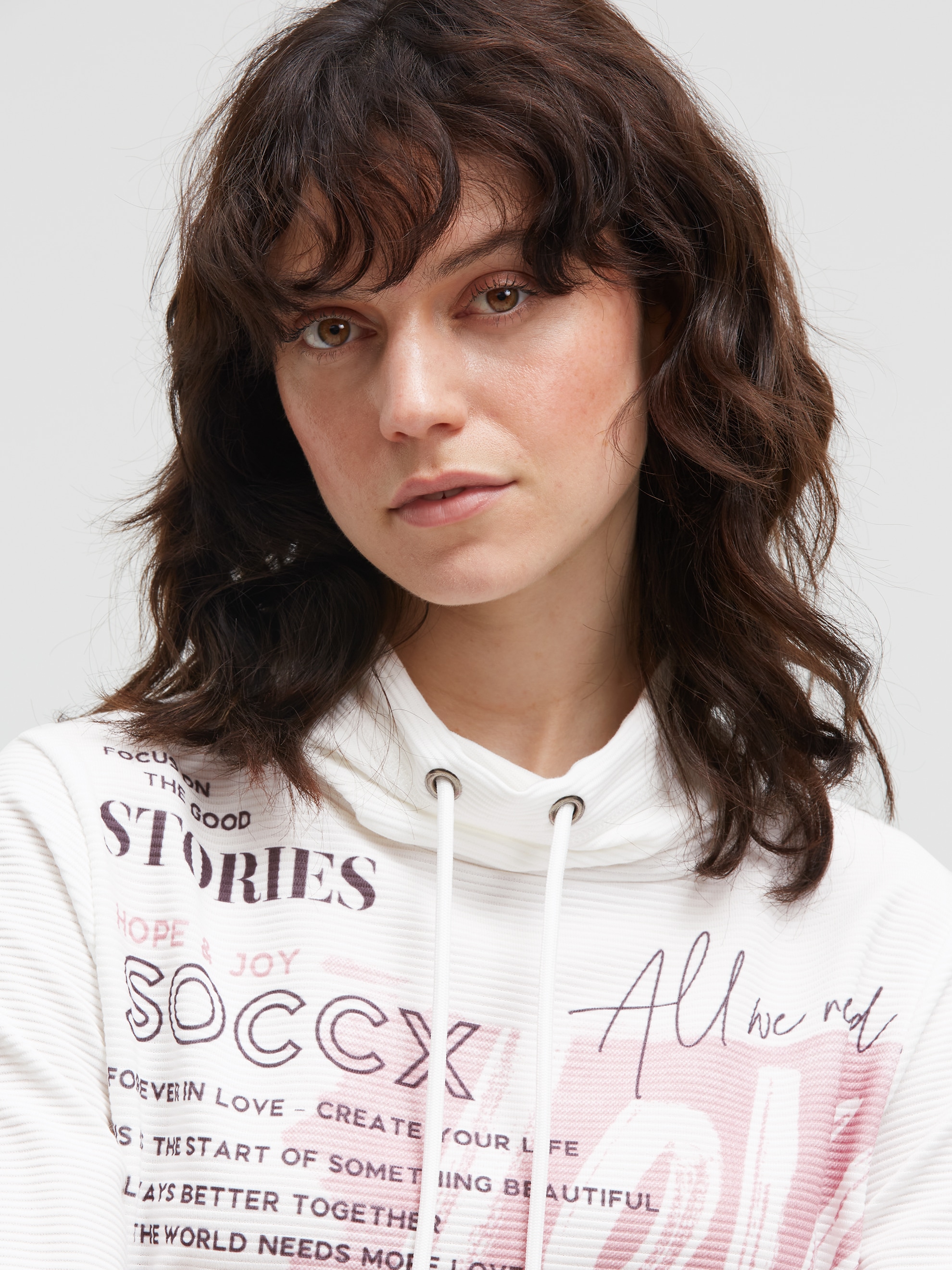 SOCCX Sweater , mit hochschließendem Kragen
