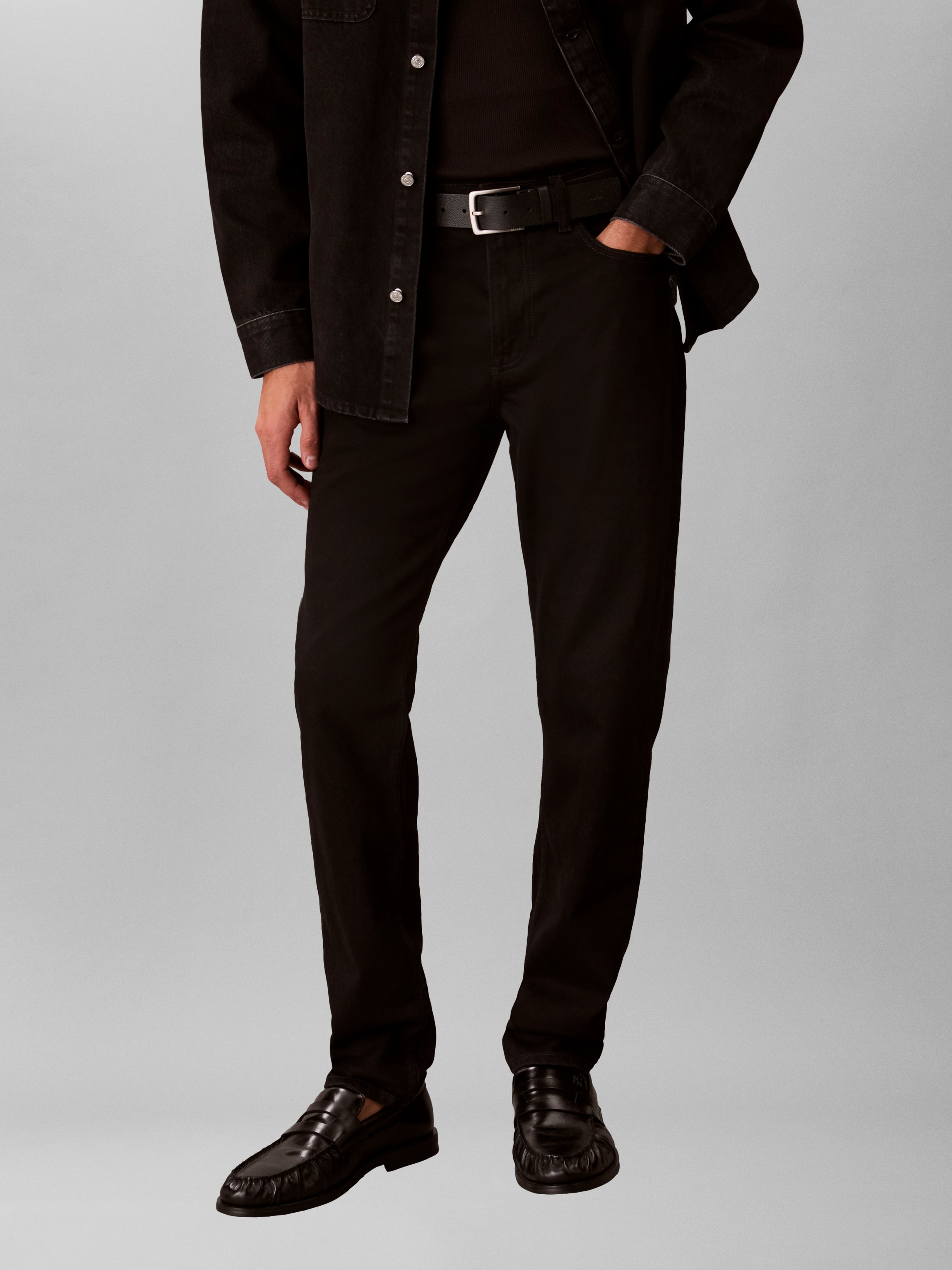 Calvin Klein Jeans "SLIM TAPER" mit Markenlabel