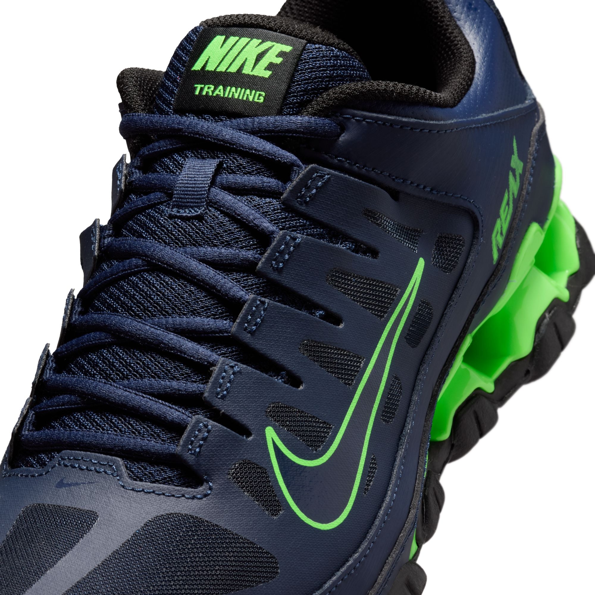 Nike Trainingsschuh »REAX 8 TR MESH«