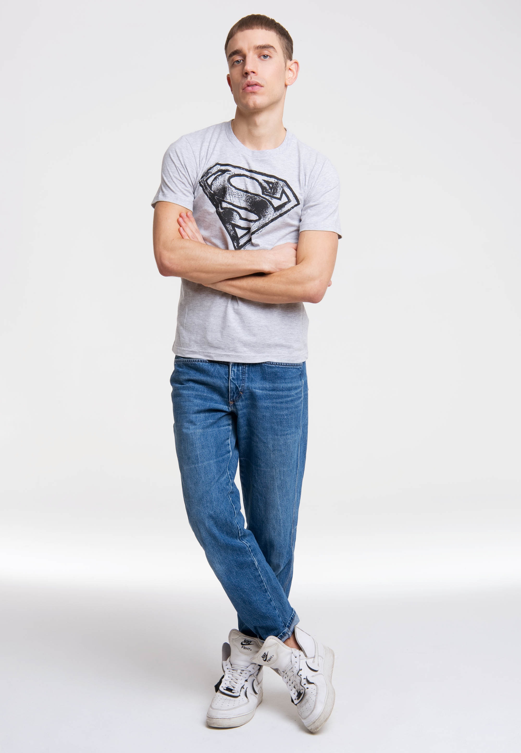 LOGOSHIRT T-Shirt »SUPERMAN - | kaufen LOGO ▷ BAUR coolem mit Frontprint SCRIBBLE«