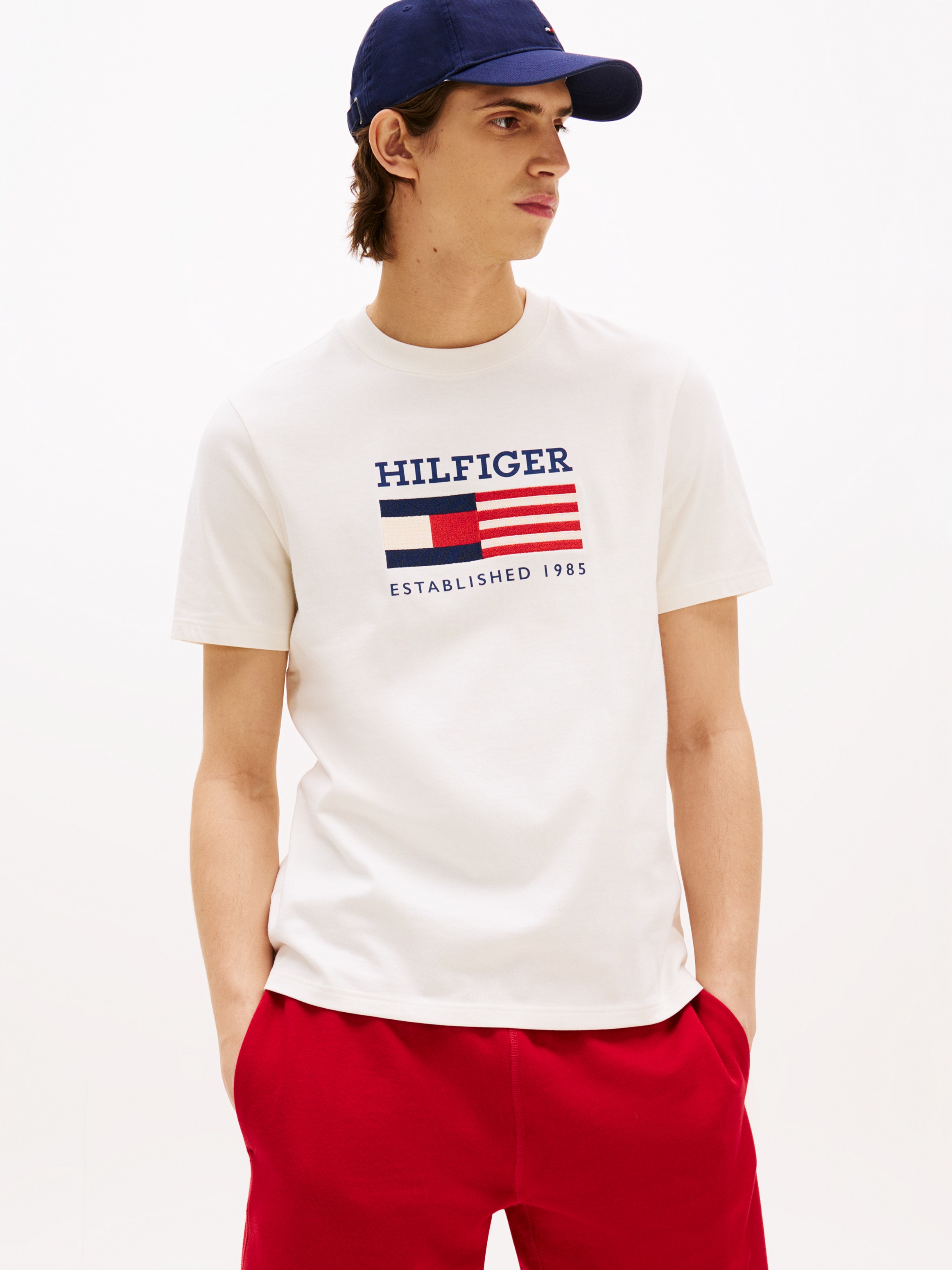 Tommy Hilfiger T-Shirt "AMERICANA MONOTYPE FLAG BOX TEE", Mit markanter Sti günstig online kaufen