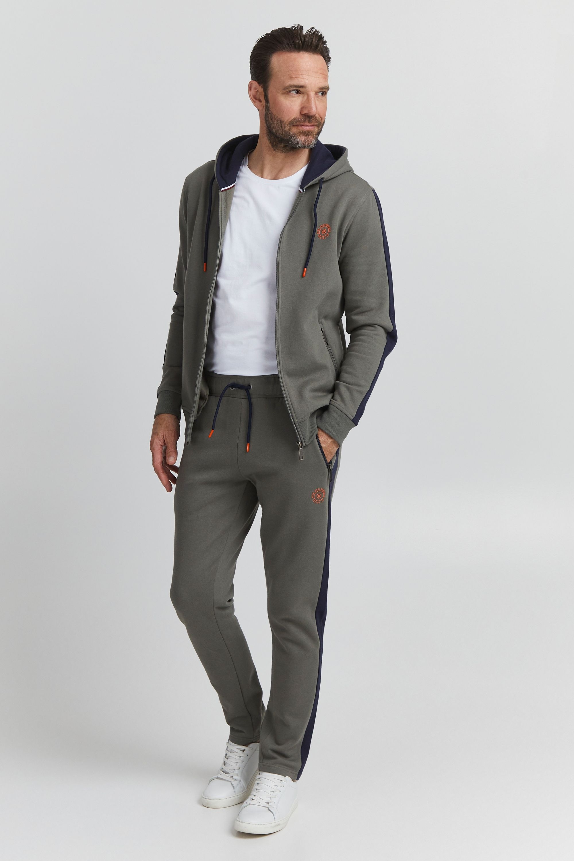 FQ1924 Kapuzensweatjacke "Kapuzensweatshirtjac FQFenro" günstig online kaufen
