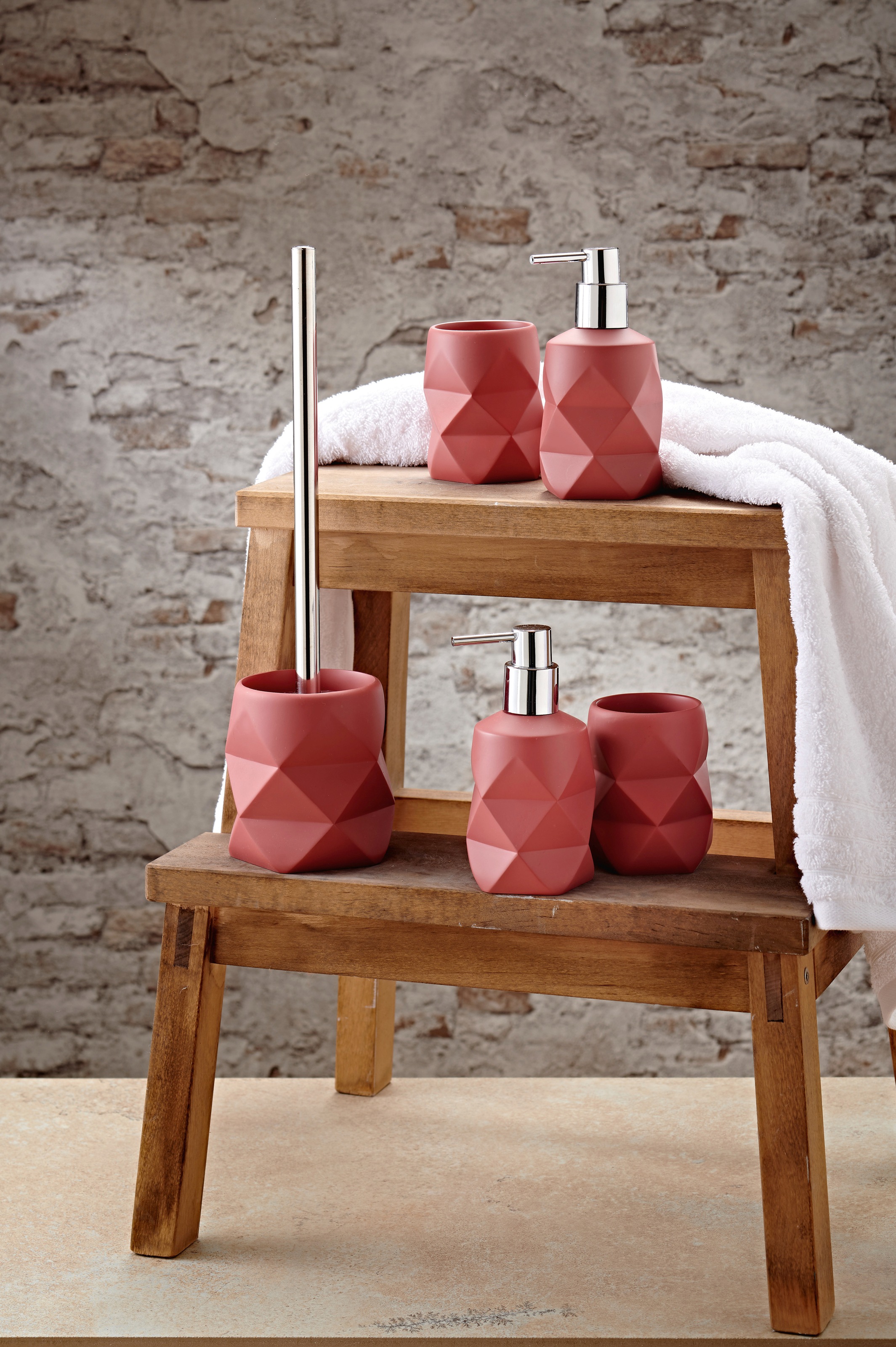 Kleine Wolke WC-Garnitur "Crackle" 2 Stk. aus Polyresin (Kunststein) günstig online kaufen