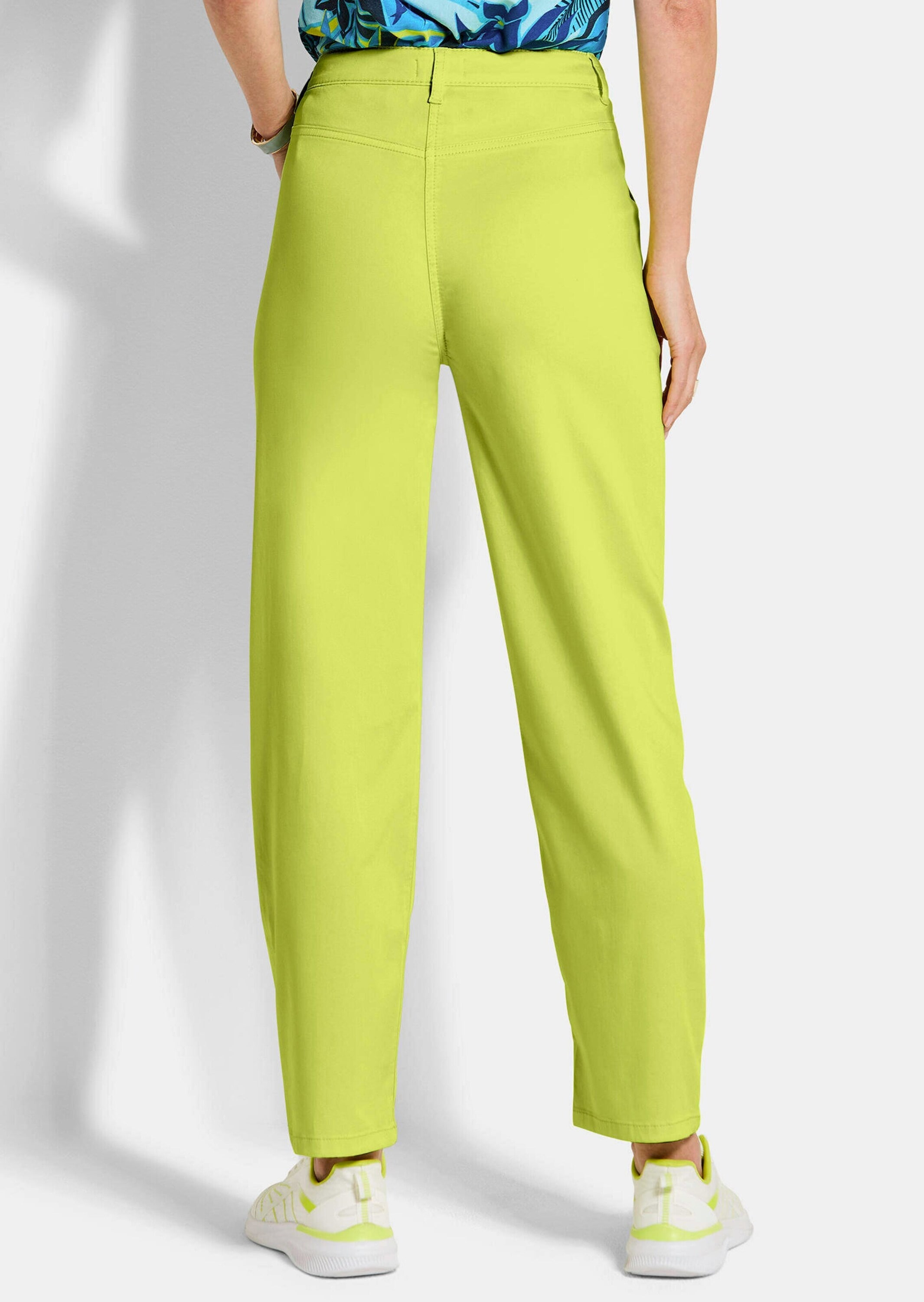 GOLDNER Stoffhose »Kurzgröße Hose SARA mit Cargo-Taschen«