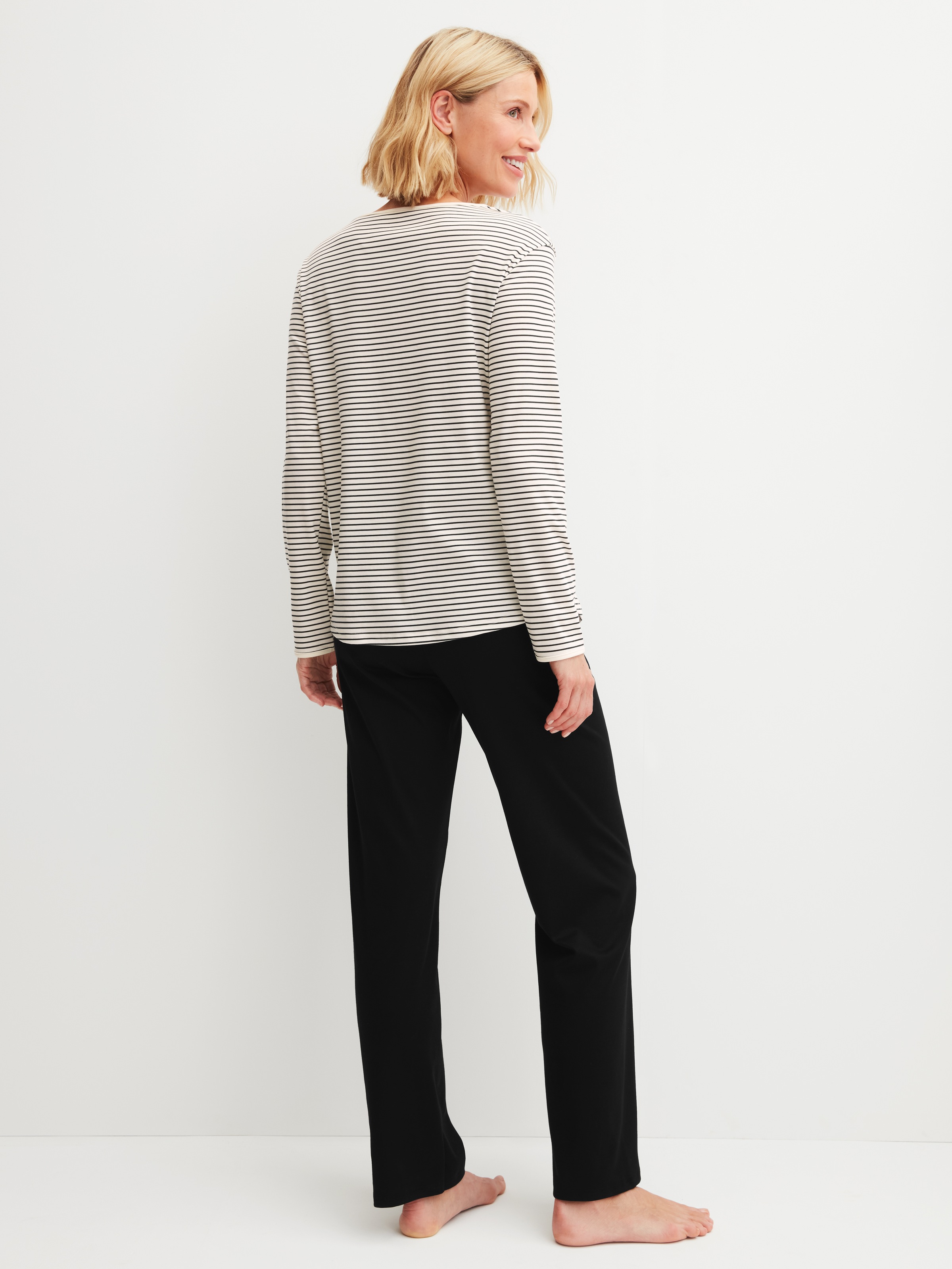 CALIDA Schlafanzug "Sweet Dreams" 2 tlg. lockere Passform, Rundhals, Interl günstig online kaufen