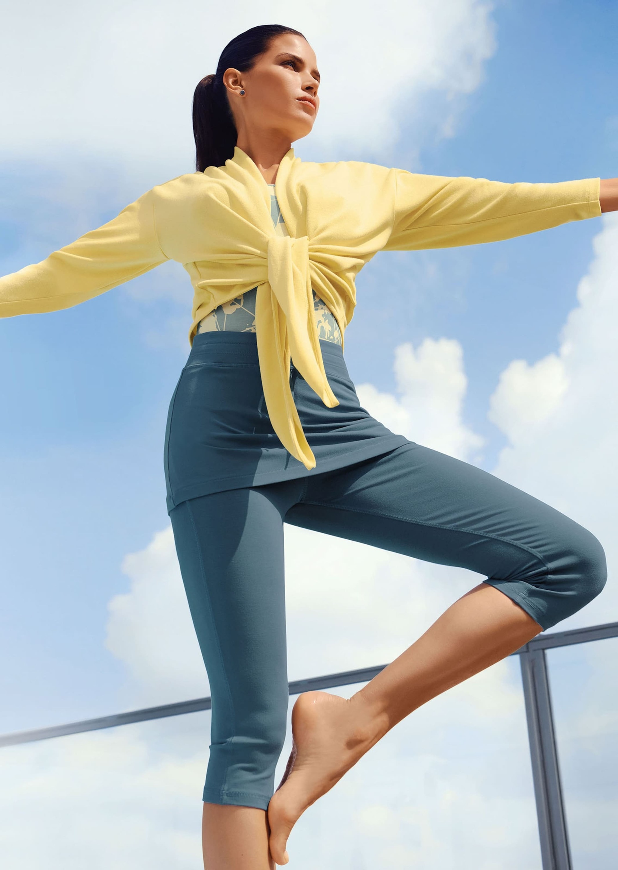 Thumbnail - MADELEINE Strickjacke "Strickjacke Strickjacke aus recyceltem Material"