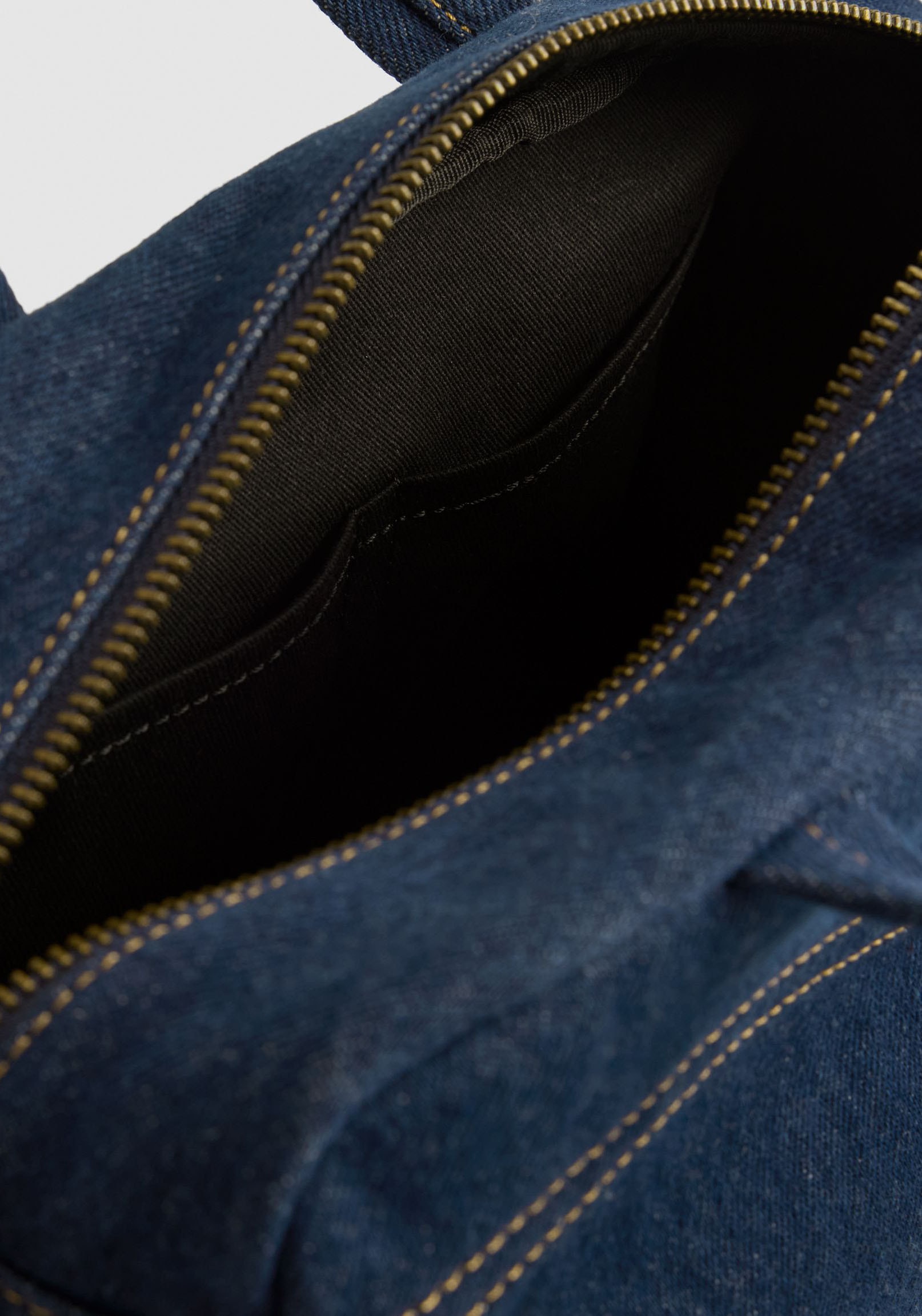 Levi's® Umhängetasche, Abnehmbarer, verstellbarer Schulterriemen