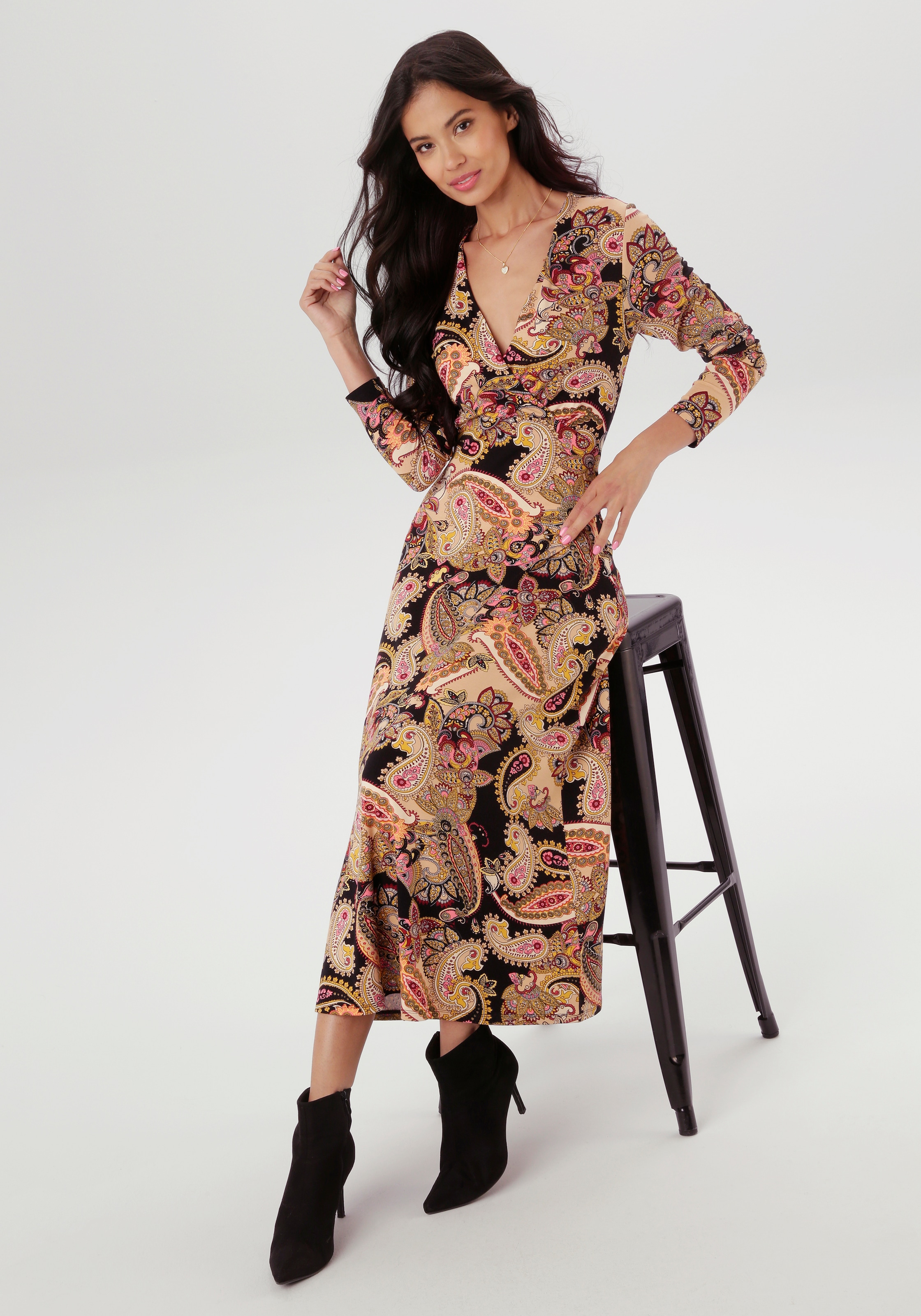 Aniston SELECTED Midikleid mit V-Ausschnitt und Wickel-Optik günstig online kaufen