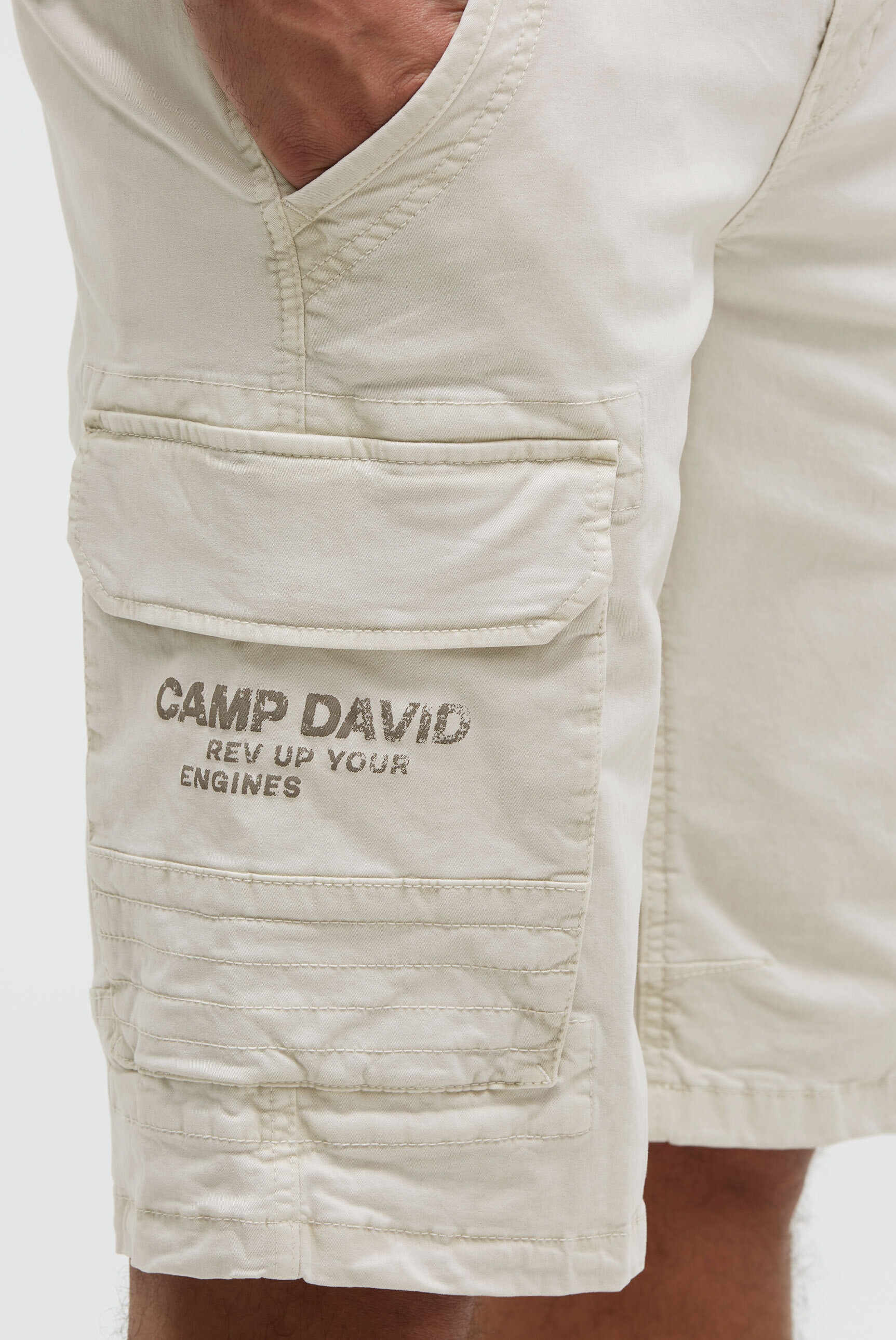 CAMP DAVID Shorts  mit Bindeband innen am Bund