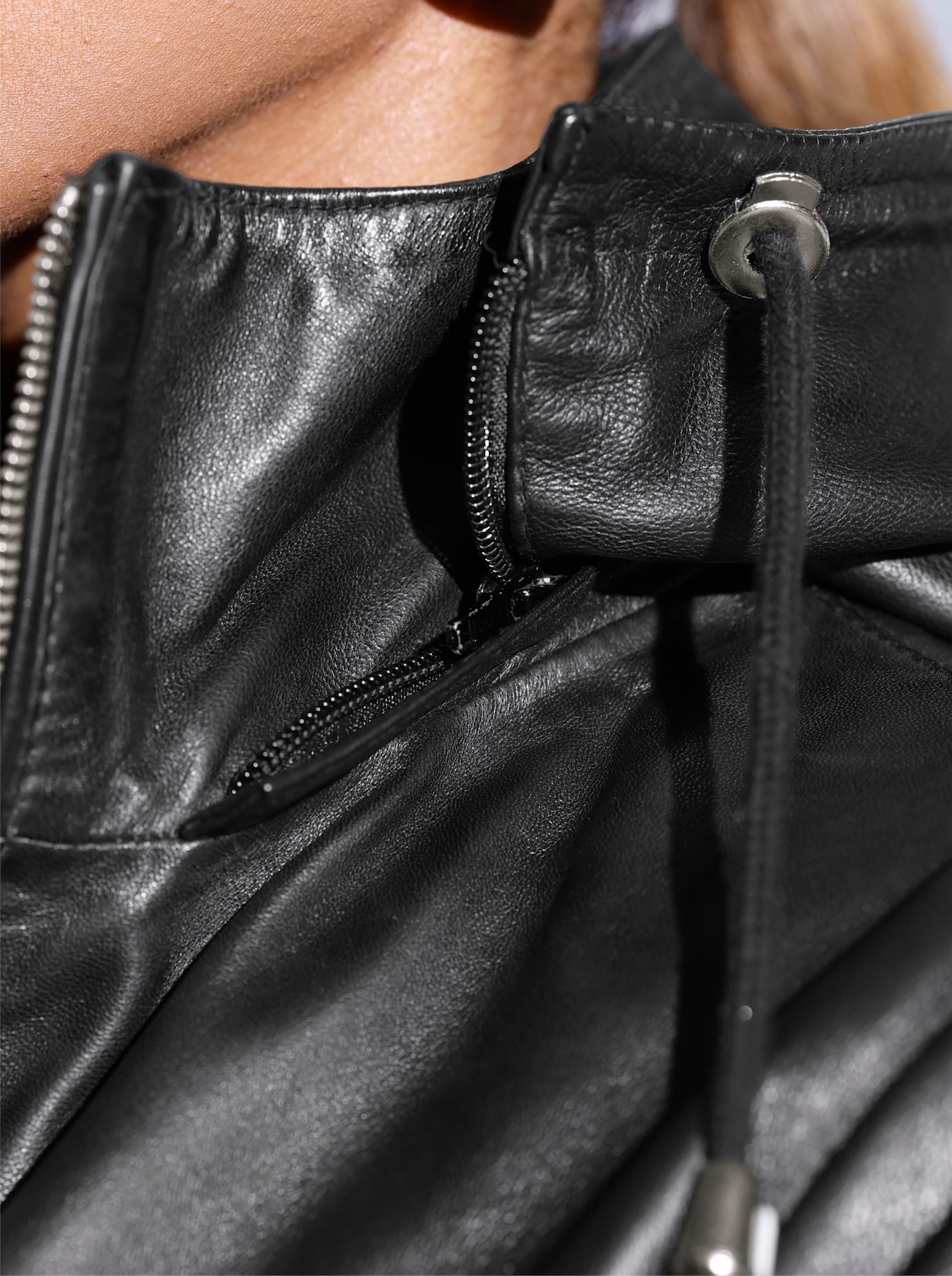 Mainpol Lederjacke, mit Kapuze