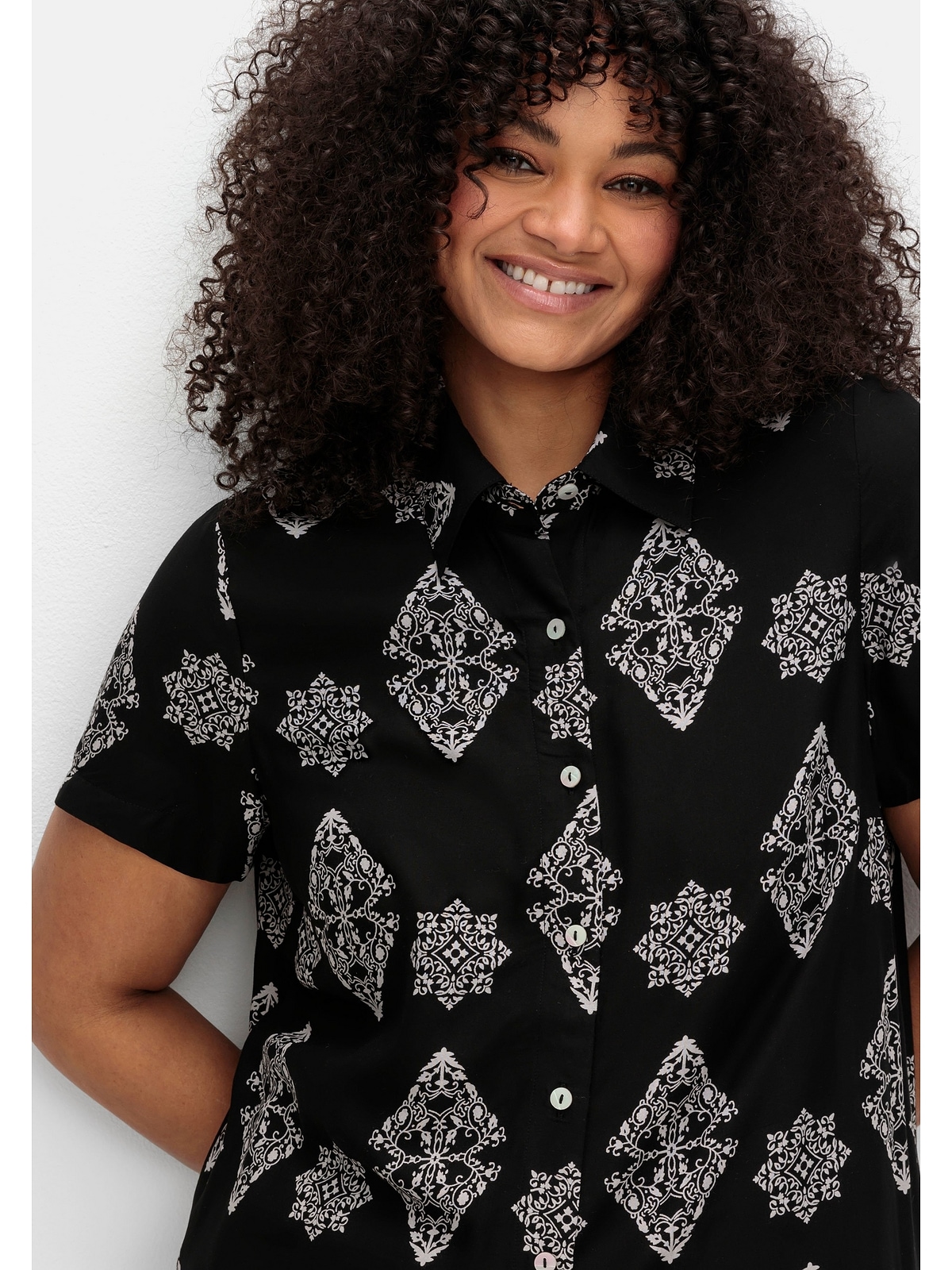 sheego by Joe Browns Longbluse »Große Größen«, mit Ornamentdruck, extralang