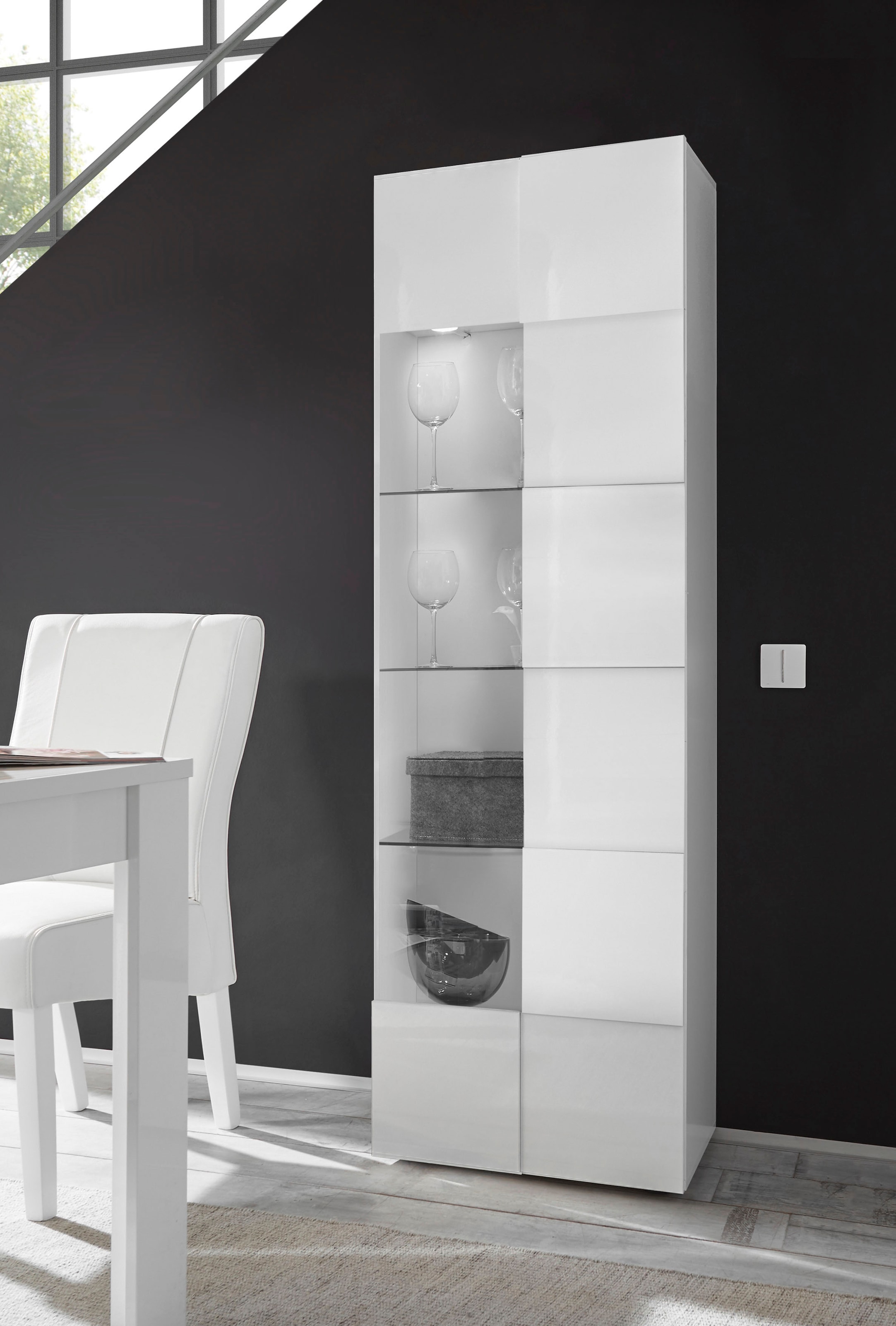 INOSIGN Vitrine »Dama Höhe 187 cm, Breite 60 cm, Stauraumvitrine mit 1 Tür,«, Standvitrine - Front in 3D-Optik, viel Stauraum, verschiedene Farben