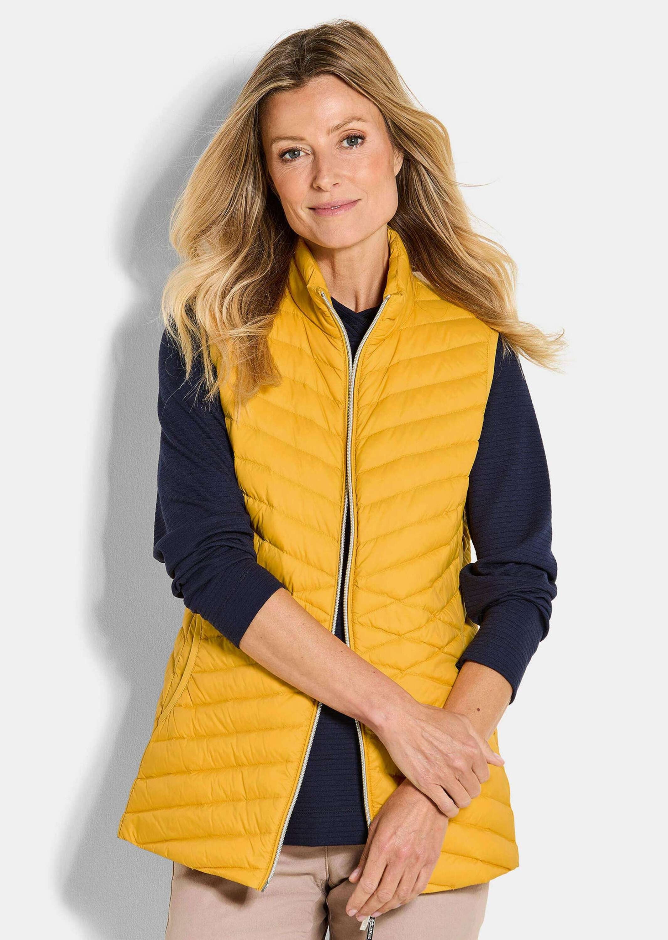 Thumbnail - GOLDNER Kurzweste "Kurzgröße Taillierte Daunenweste mit Stehkragen" Mit taillenformenden Steppmuster