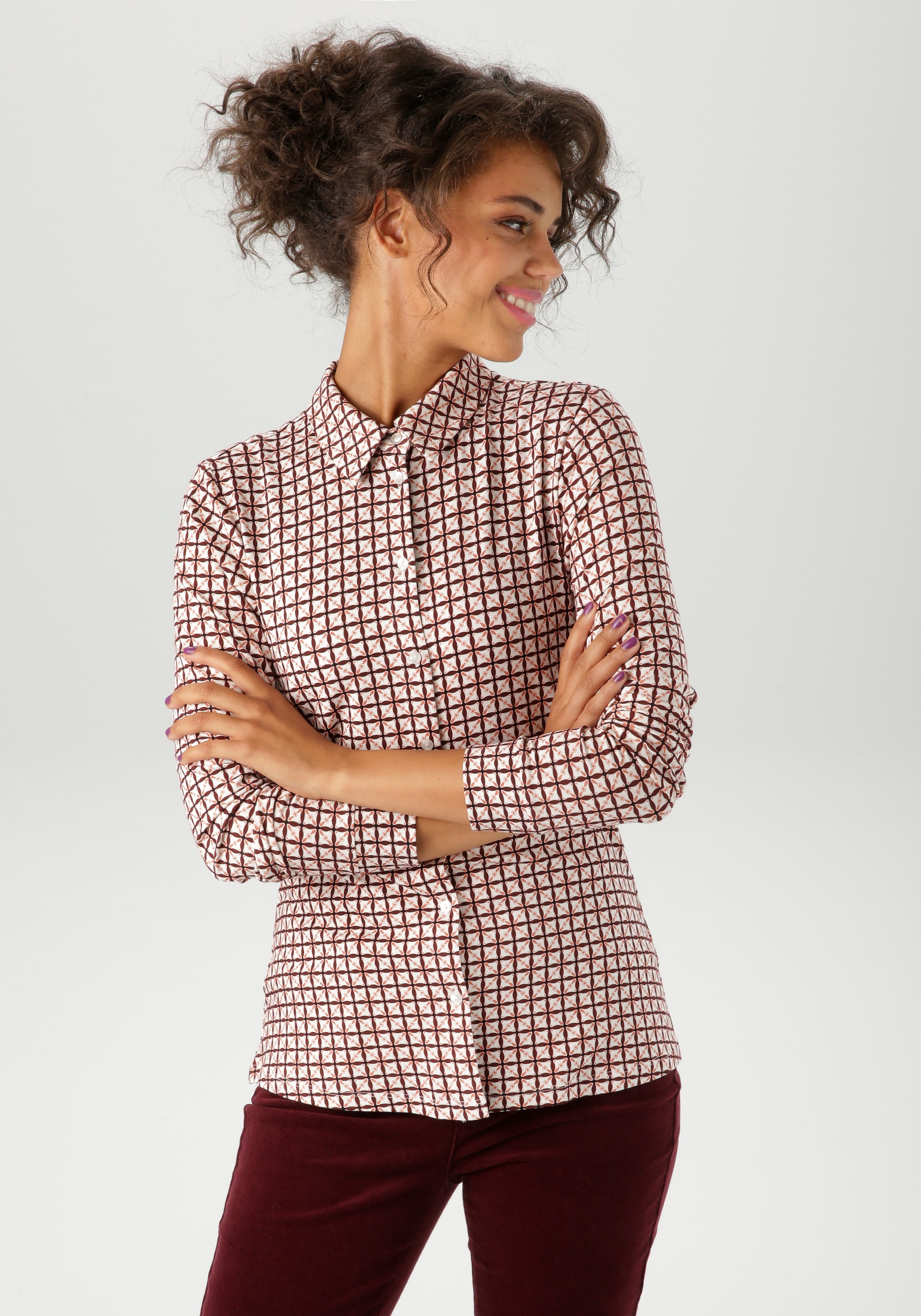 Aniston CASUAL Hemdbluse mit farbharmonischem Retro-Muster günstig online kaufen