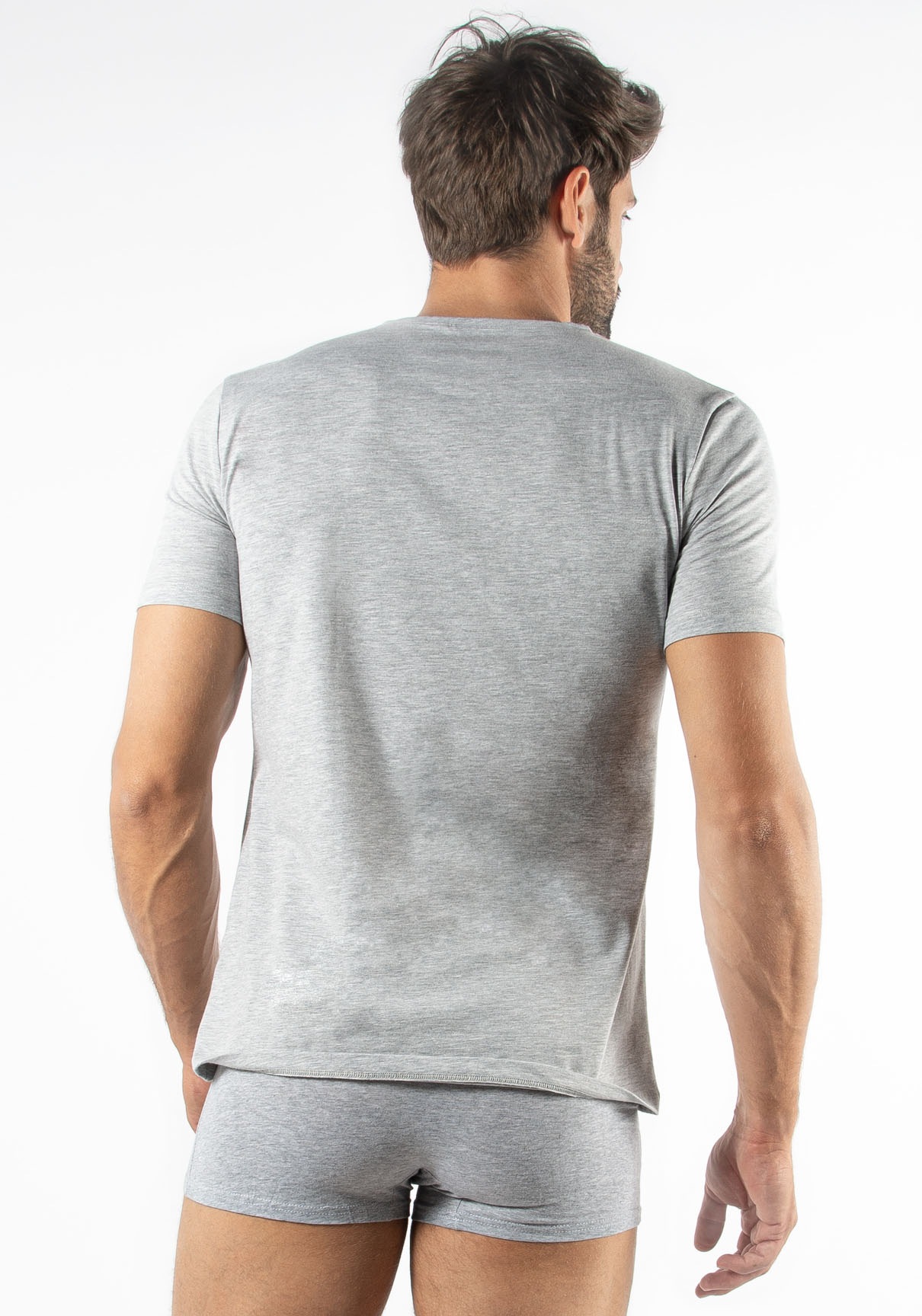 Fila T-Shirt, (2er Pack), mit klassischem Rundhalsausschnitt und Kurzarm