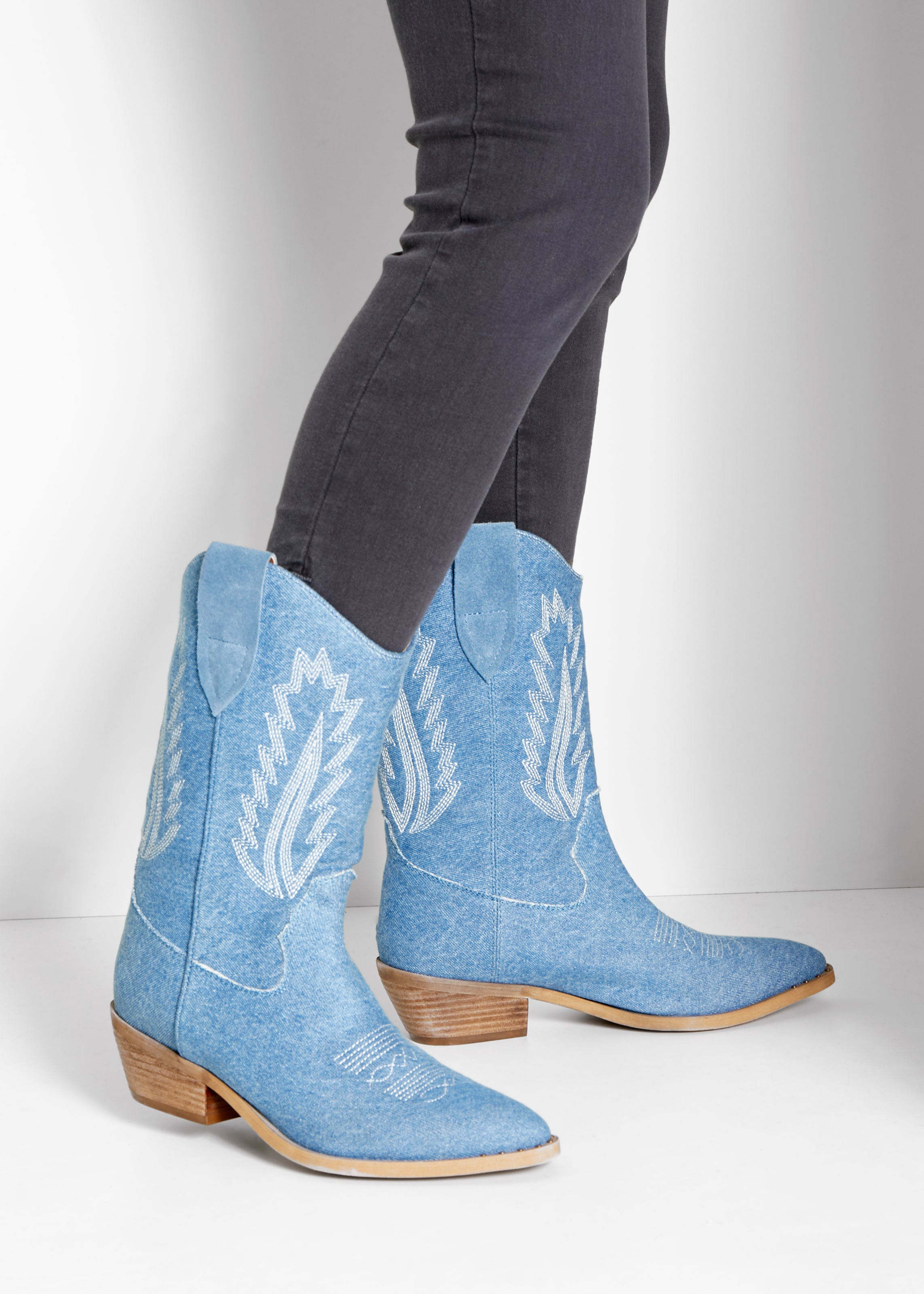 LASCANA Cowboy Boots, Cowboy Stiefelette, Western Stiefelette, Ankleboots im Denim-Look