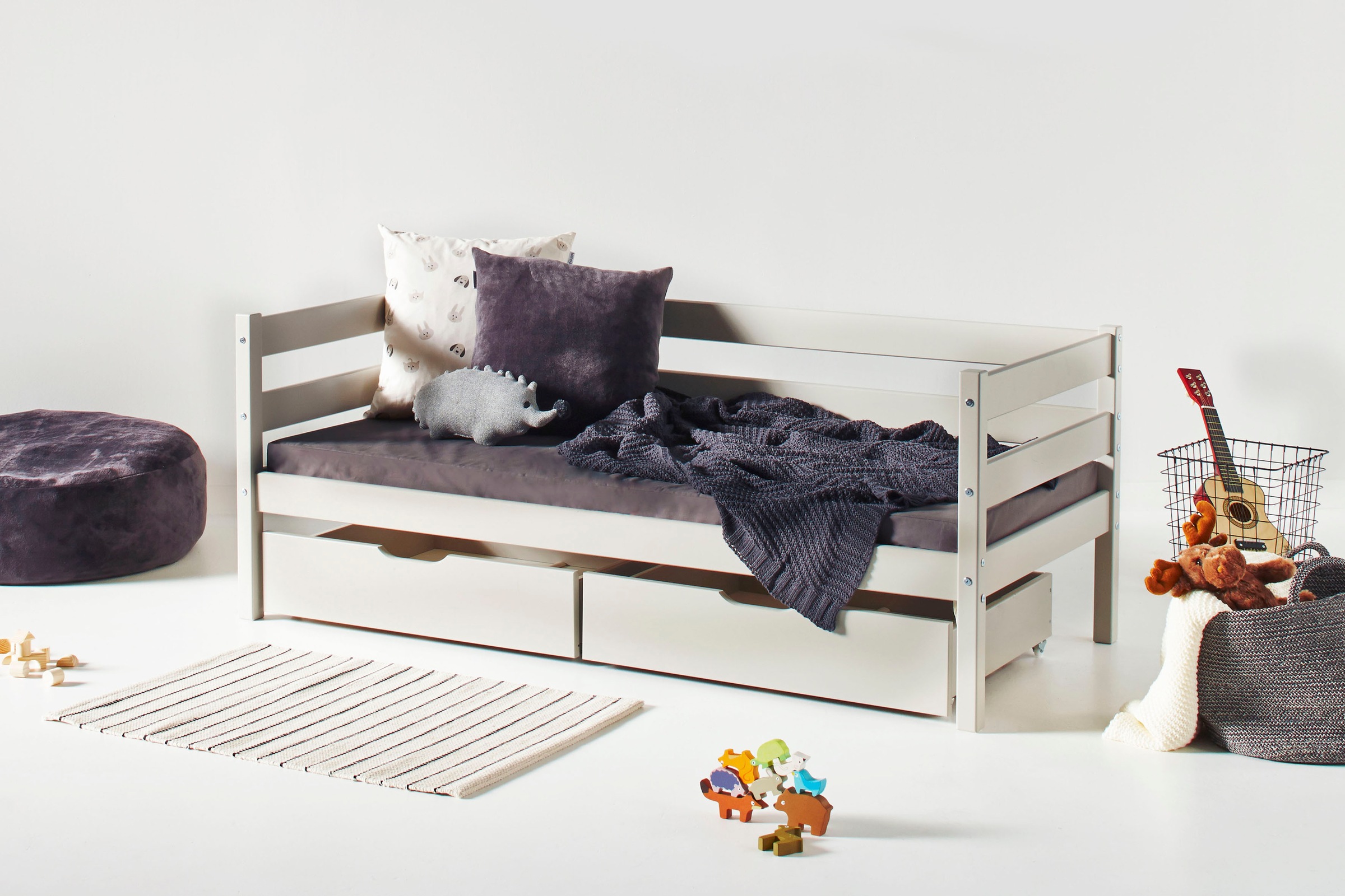 Hoppekids Einzelbett »ECO Comfort Kinderbett, Kiefer Massivholz, Jugendbett inkl. Rollrost«, 70x160 cm, wahlweise in verschieden Farben/ Matratze/ Absturzsicherung