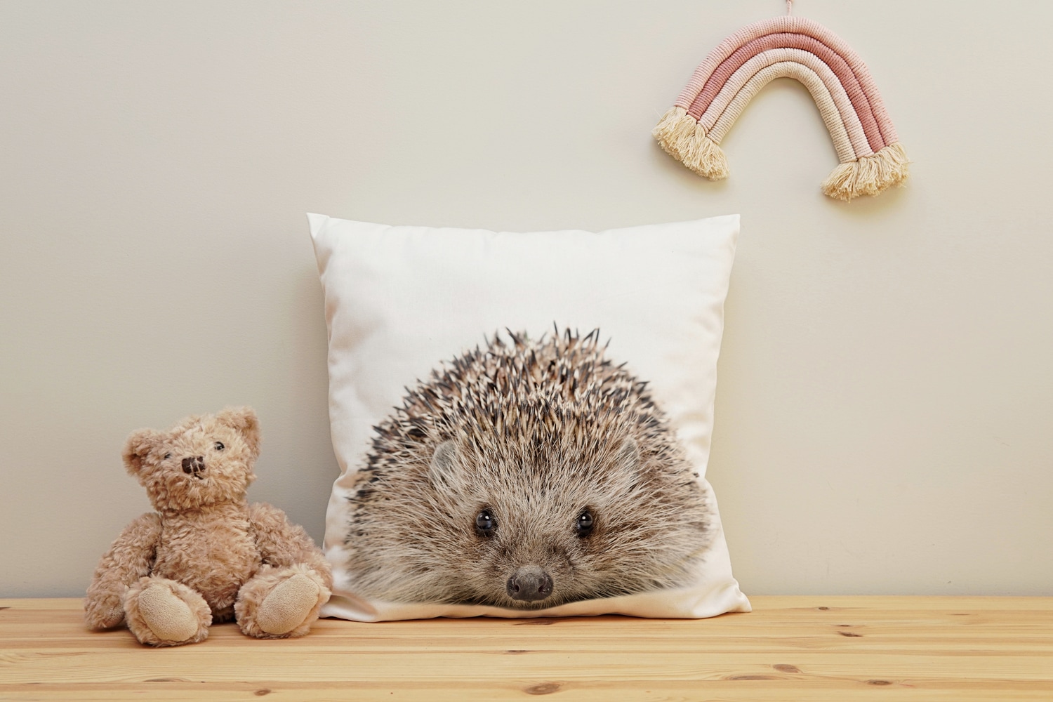 queence Dekokissen "Igel" Kissenhülle mit HD Premium Druck, geruchsneutral, 40x40cm