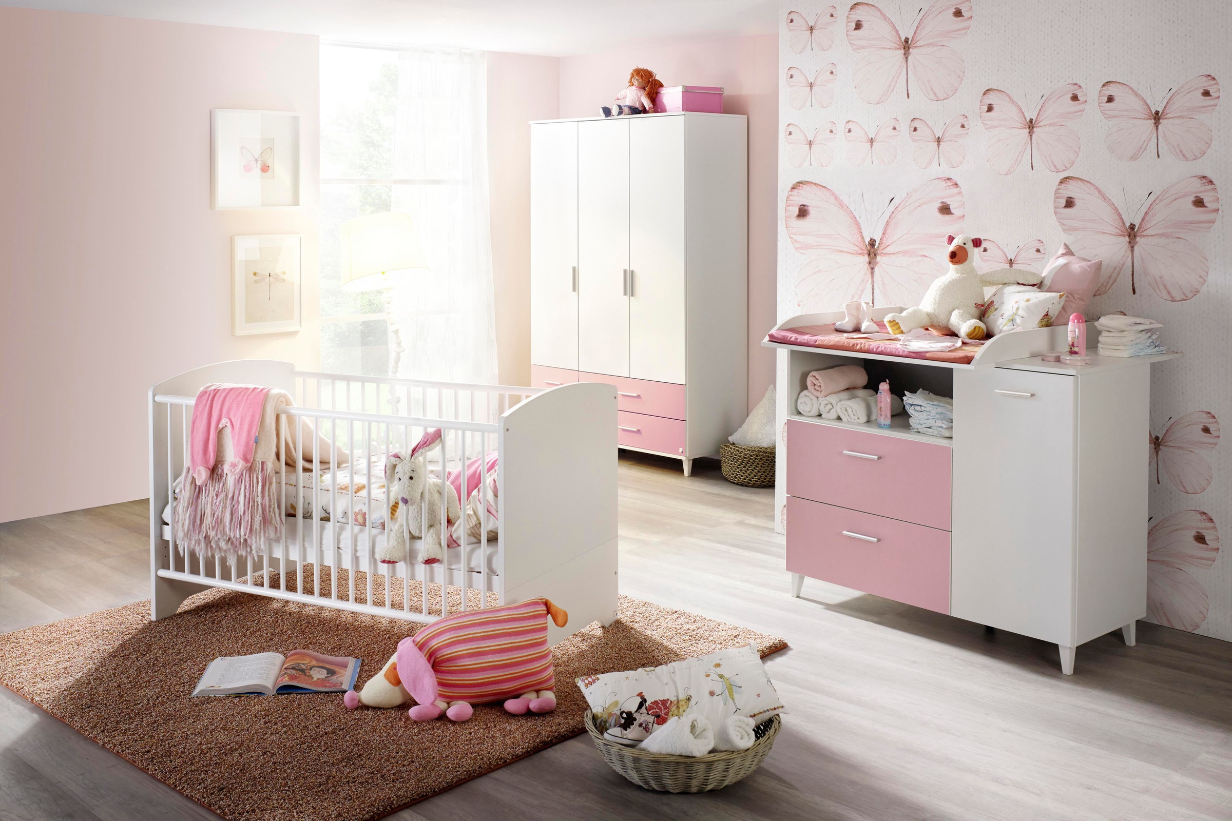rauch Babyzimmer-Komplettset »Nizza«, (Set, 3 St.), Bett + Wickelkommode + 3 trg. Schrank kaufen