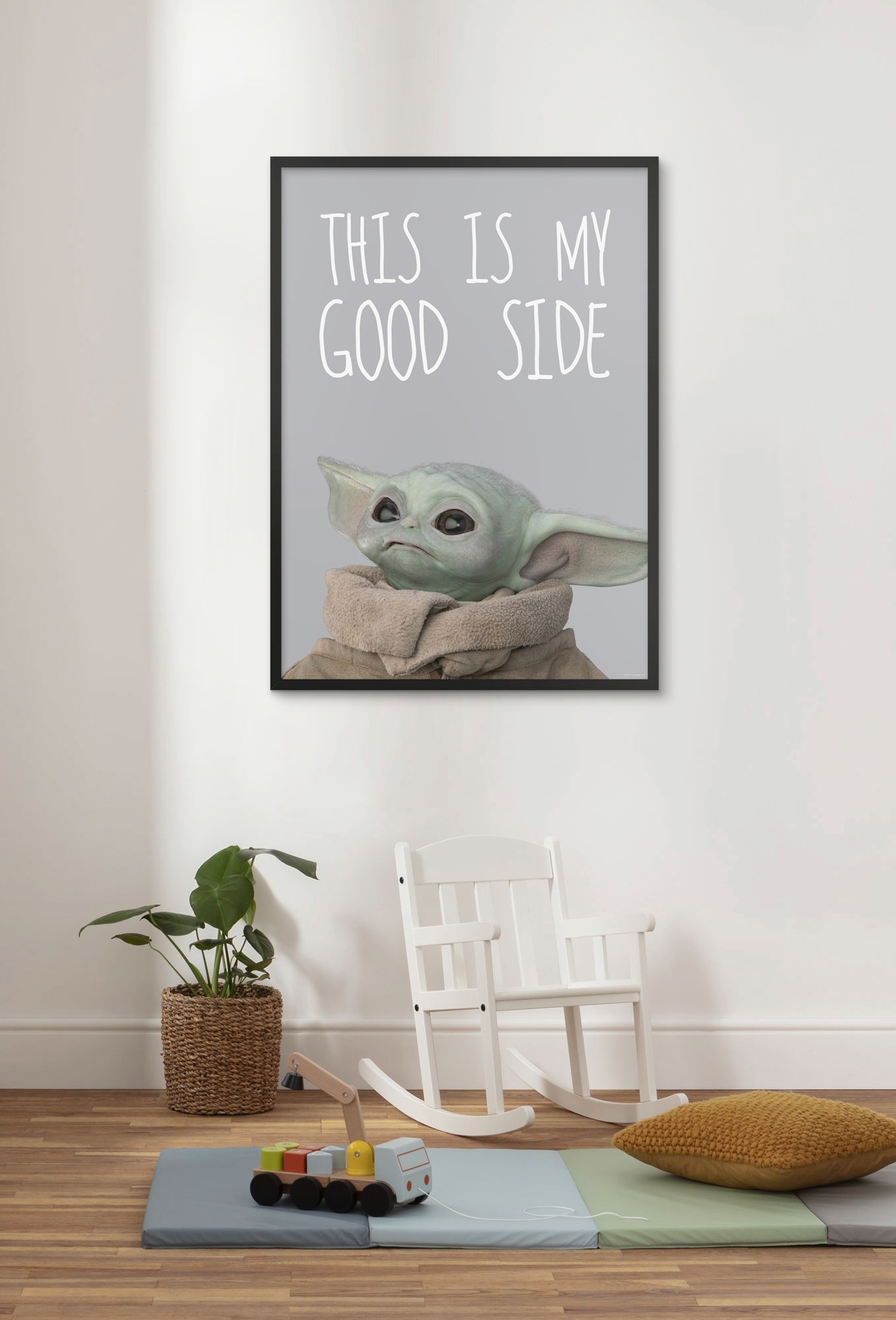 Komar Bild "Mandalorian The Child Chocolate Side" Disney  Star Wars 1 Stk. günstig online kaufen