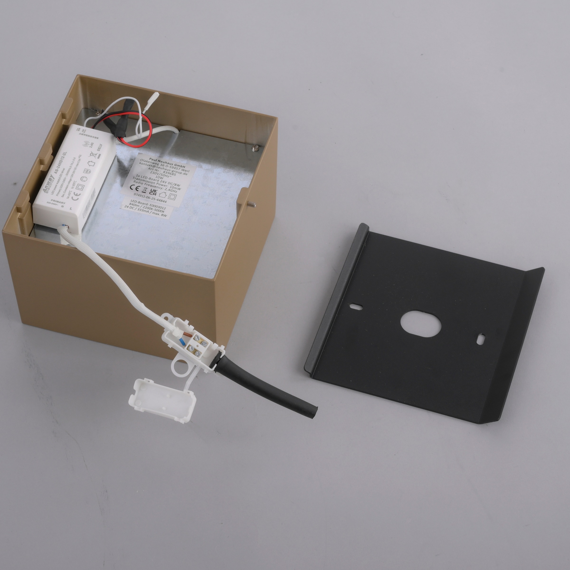 Neuhaus PURE LED Deckenleuchte »PURE Manhattan« LED-Board 1 Stk. warmweiß - kaltweiß Stufenloses dimmen per Funk-Fernbedienung, CCT, Multicolor