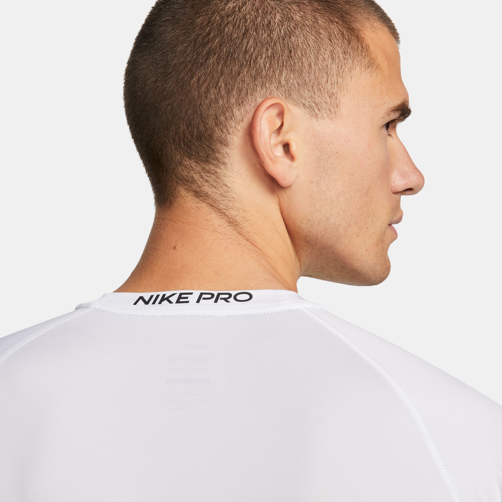 Nike Trainingsshirt »PRO DRI-FIT MEN'S LONG-SLEEVE TOP« schmale Passform, atmungsaktiv, schnell trocknend