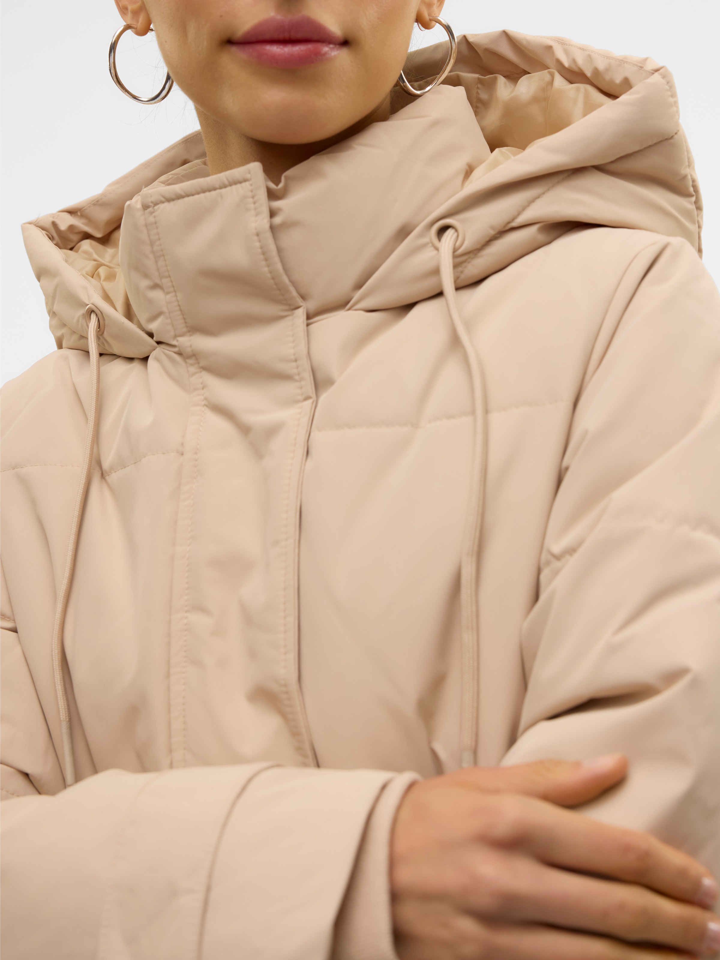 Vero Moda Steppjacke »VMLEONIELEA DOWN JACKET NOOS GA«, mit Kapuze
