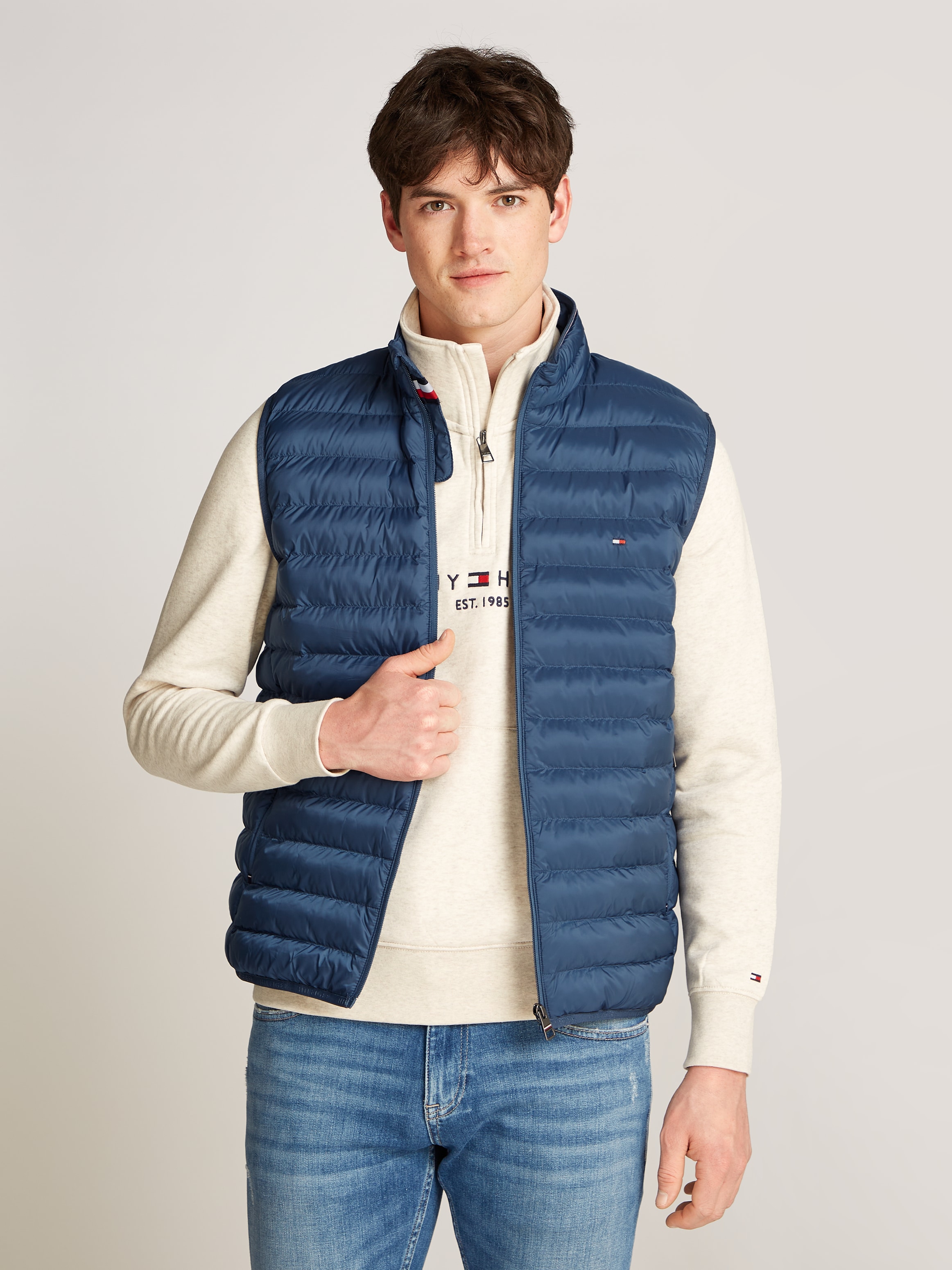 Tommy Hilfiger Steppweste "PACKABLE RECYCLED VEST", mit Tommy Hilfiger Logostickerei