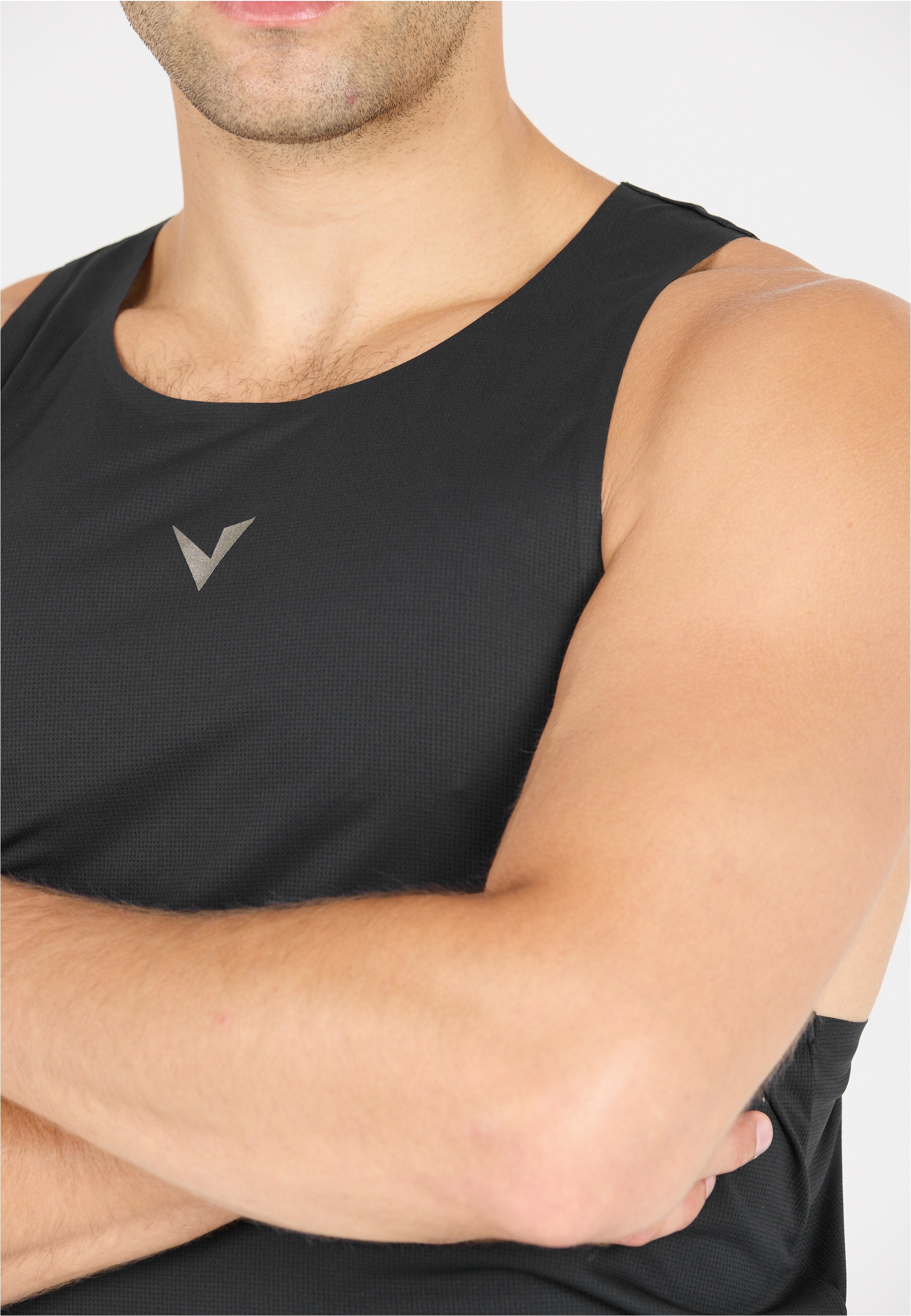 Virtus Funktionsshirt »Ayaan«, aus atmungsaktivem Material