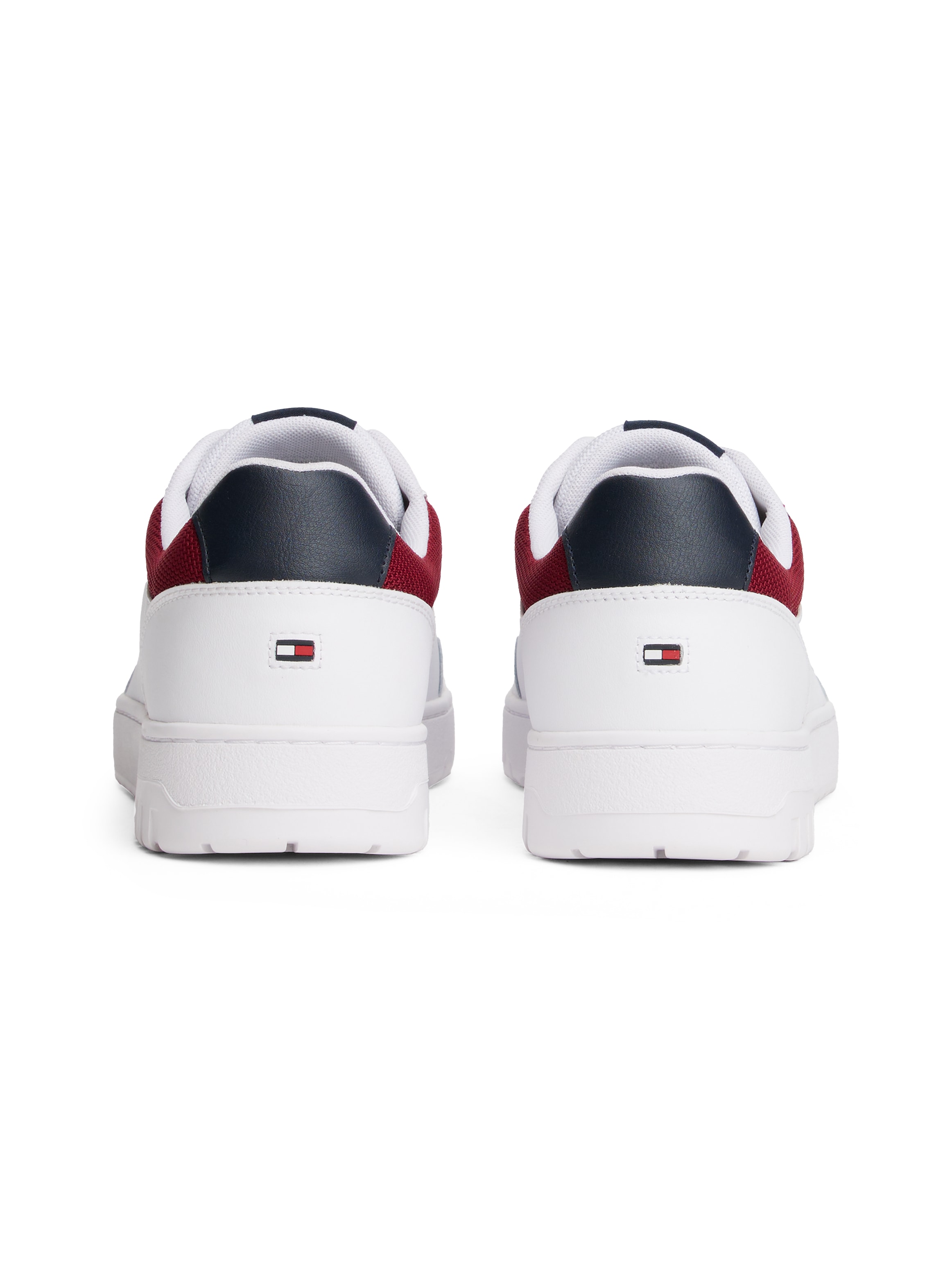 Tommy Hilfiger Sneaker »TH BASKET CORE LTH«, Freizeitschuh, Halbschuh, Schnürer, Logo-Aufnäher an der Schuhzunge