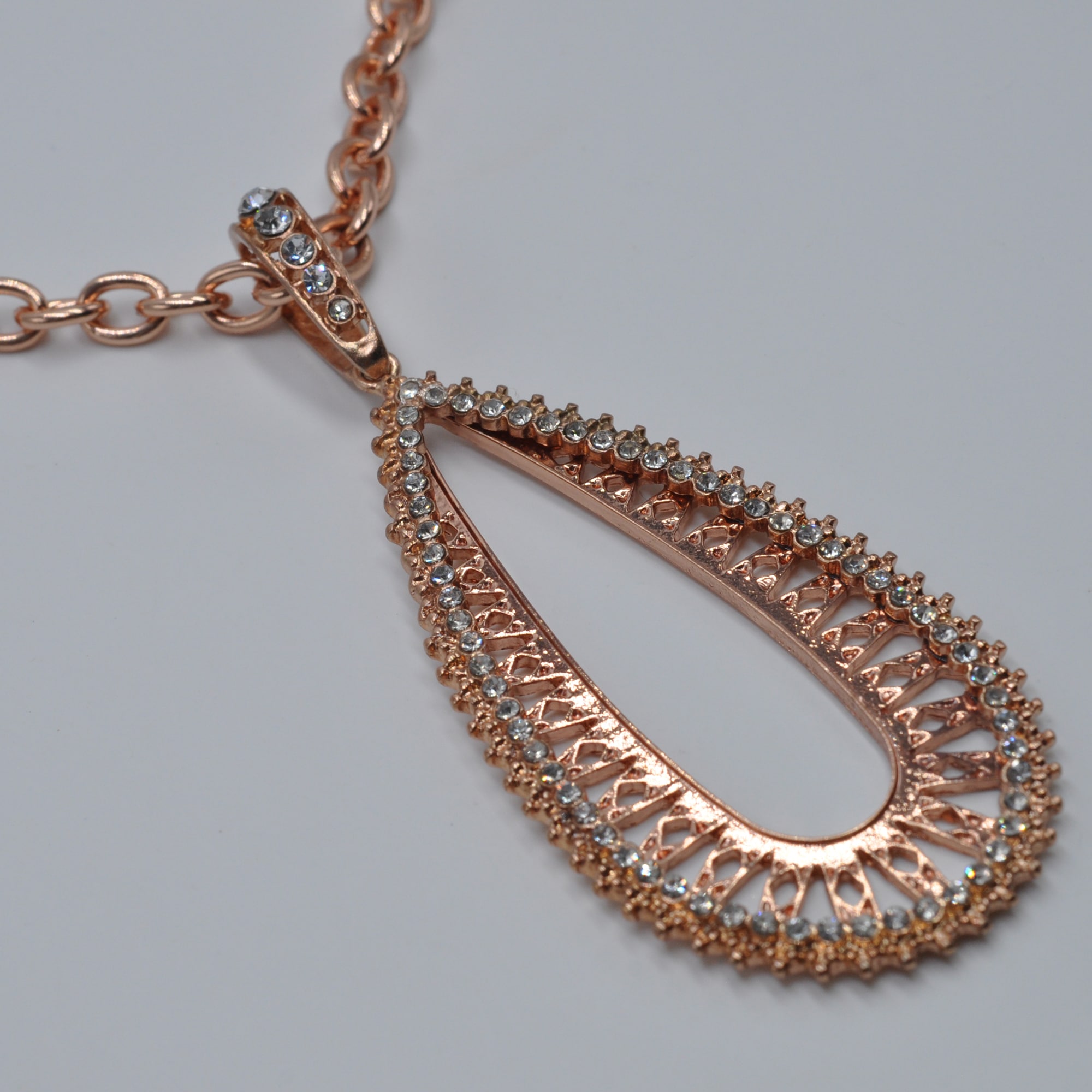 Steuer Kette mit Anhänger »Metall vergoldet Glasstein weiß«