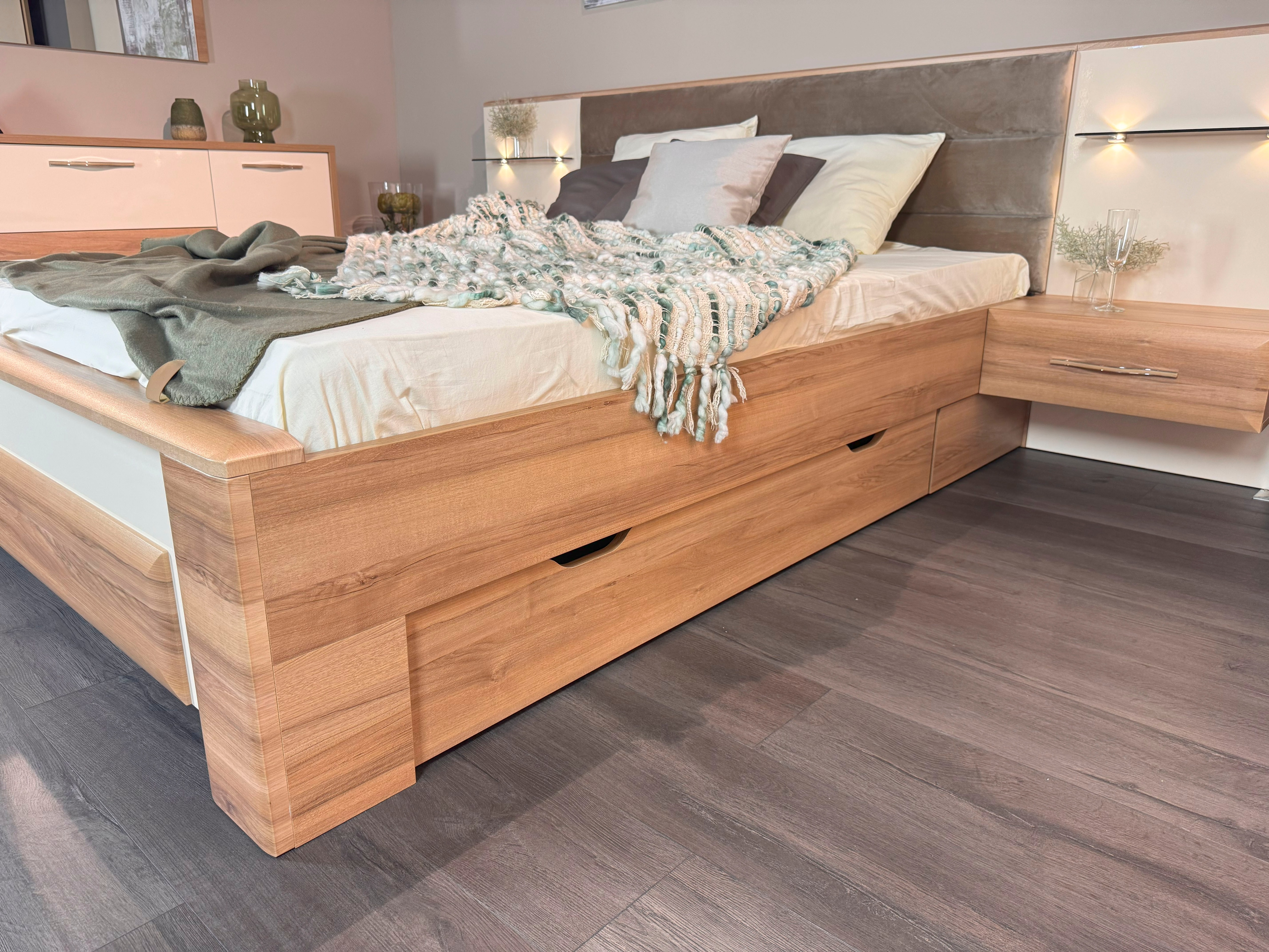 Thumbnail - OTTO home Bettgestell "Gala, 160 oder 180x200cm Liegefläche, FSC-zertifiziert" optional passende Stauraumschubladen und ...