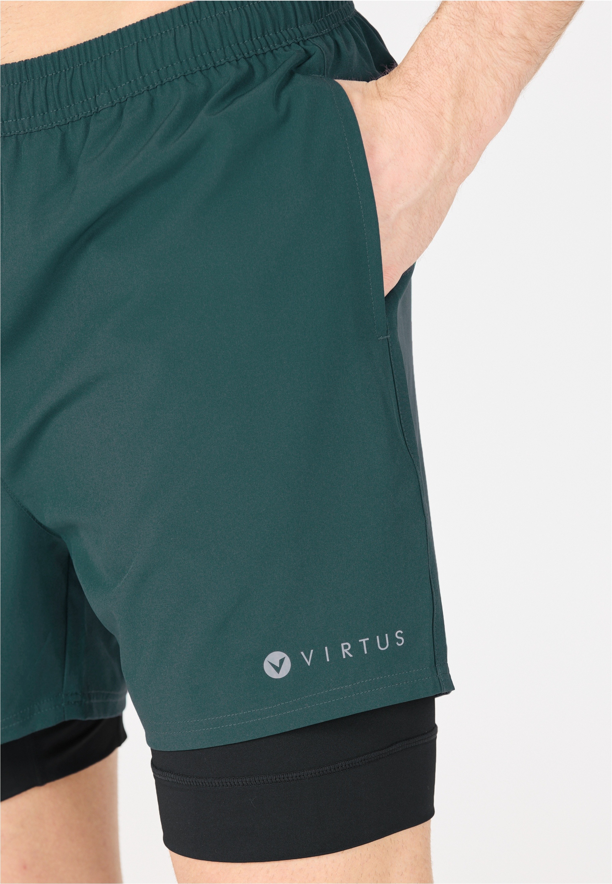 Virtus Shorts »Zayne«, mit 4-Wege-Stretch und Innenhose