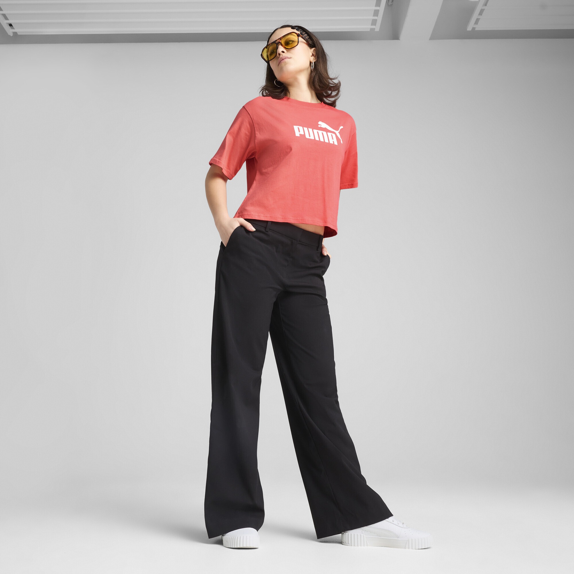 PUMA T-Shirt »ESS Cropped No. 1 Logo Relaxed T-Shirt Damen«