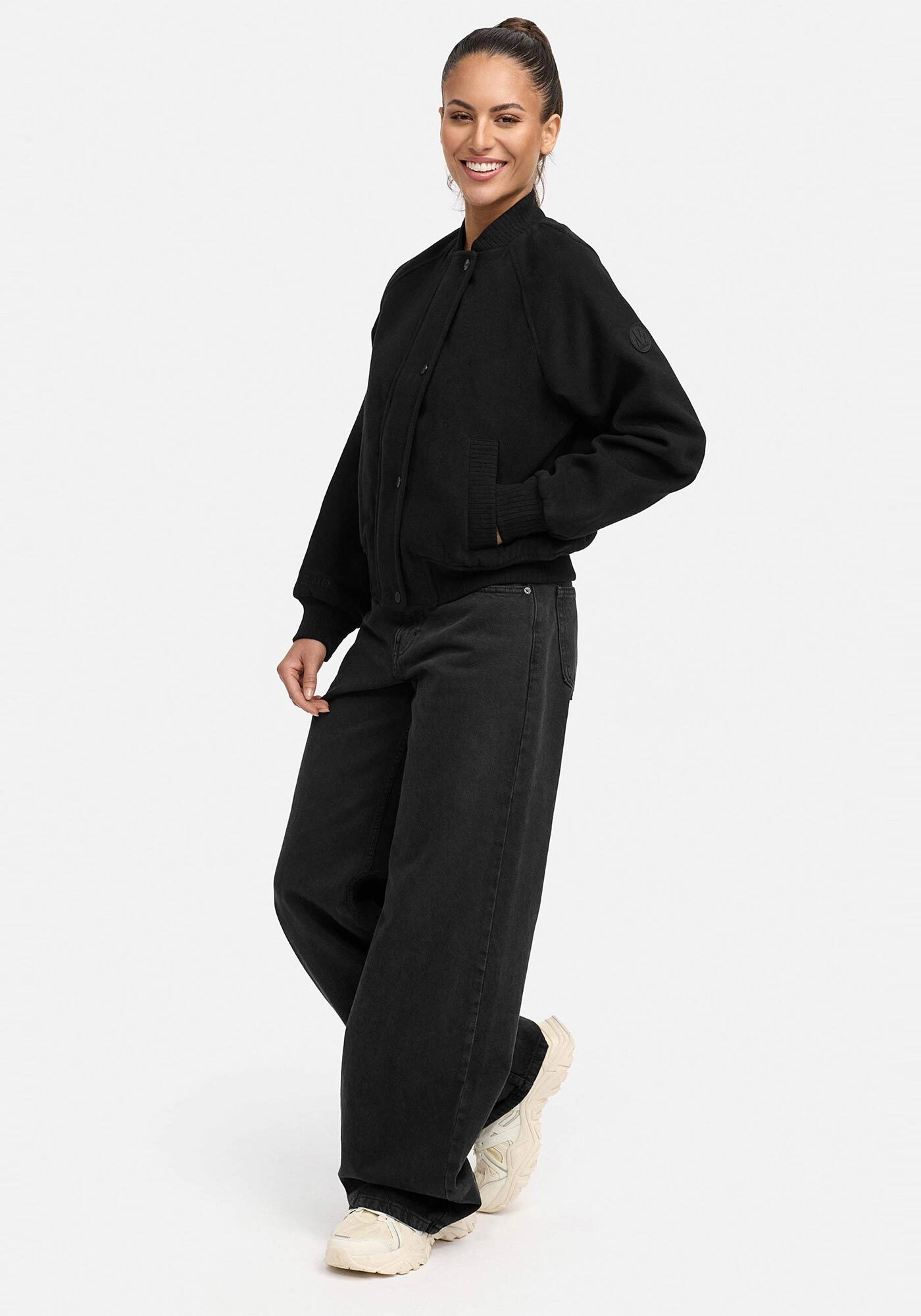 Marikoo Collegejacke »Zunaa«, Modische Jacke im Collegejacken-Stil mit Rippbündchen und Raglanärmeln