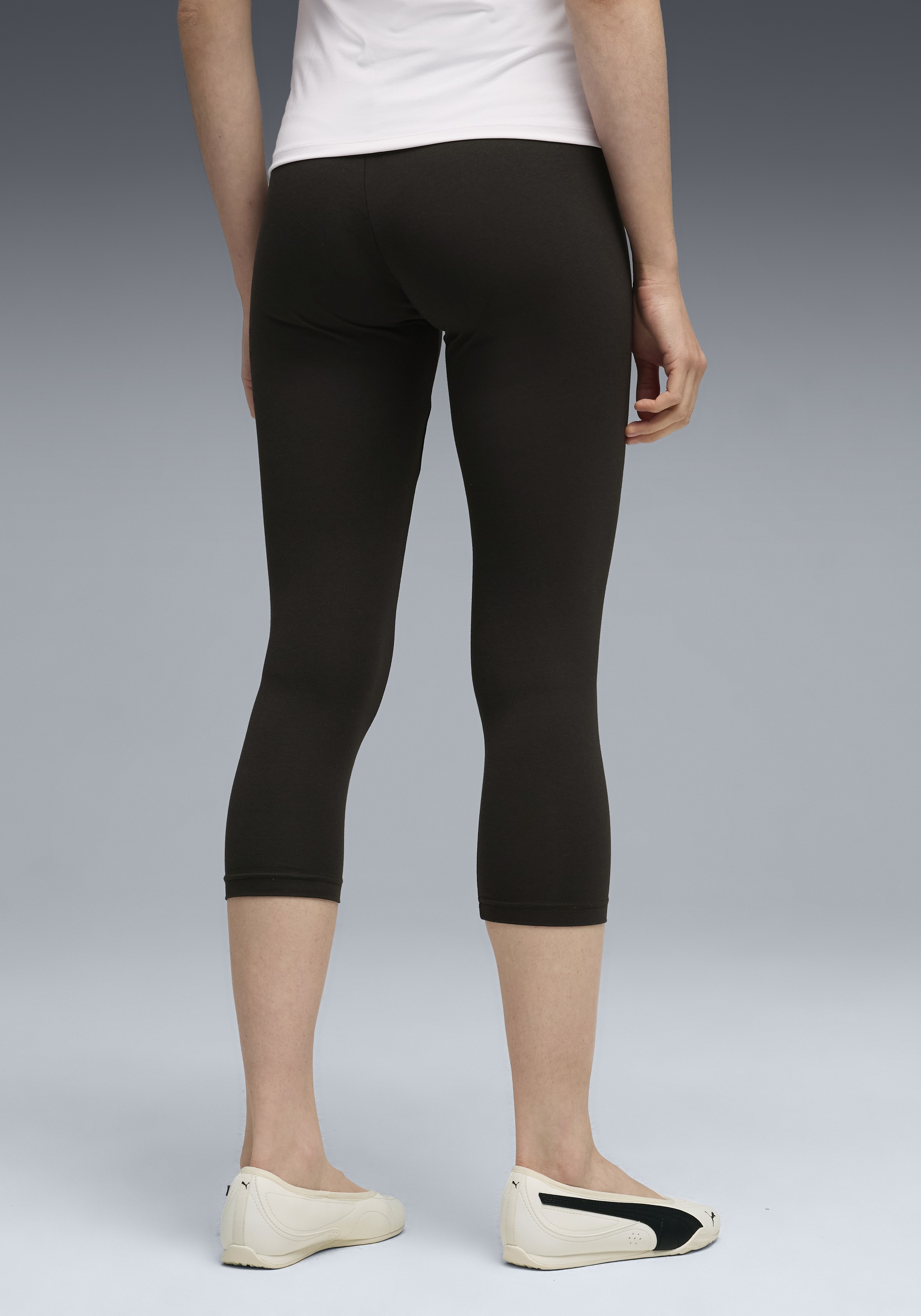 PUMA Leggings "ESS CAPRI LEGGINGS" aus Baumwollmischung, sportlicher Stil, günstig online kaufen