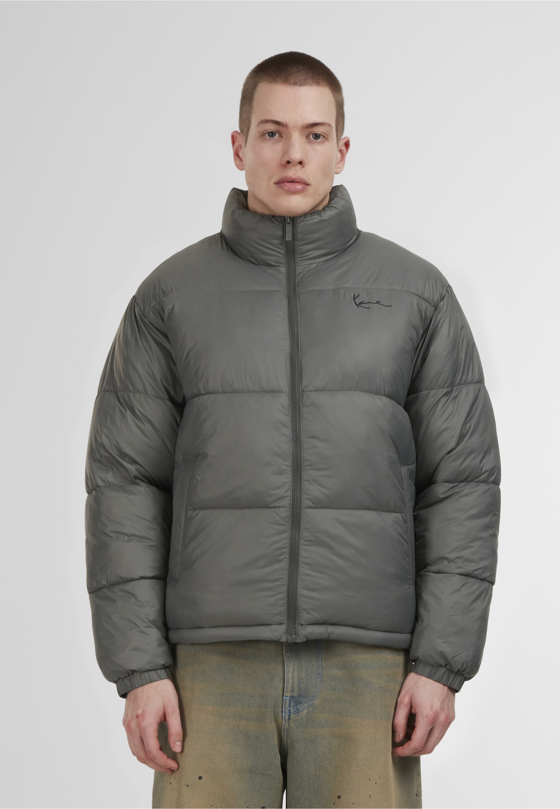 Karl Kani Winterjacke »Karl Kani Small Signature Embossed Logo Puffer Jacket« 1 Stk. tlg. ohne Kapuze