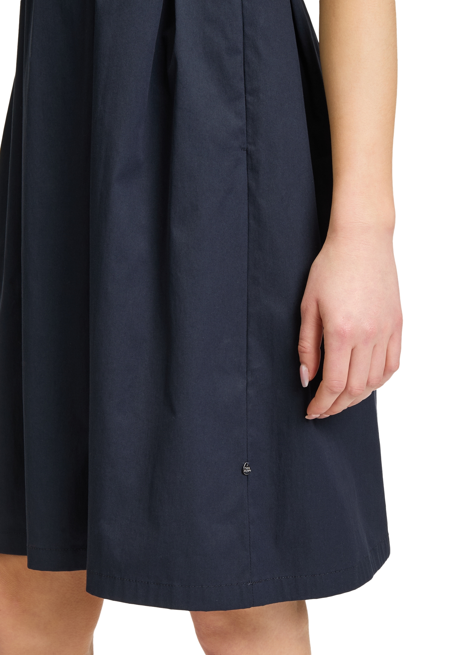 Vera Mont Sommerkleid »Vera Mont Damen Sommerkleid mit Kellerfalten«, Materialmix