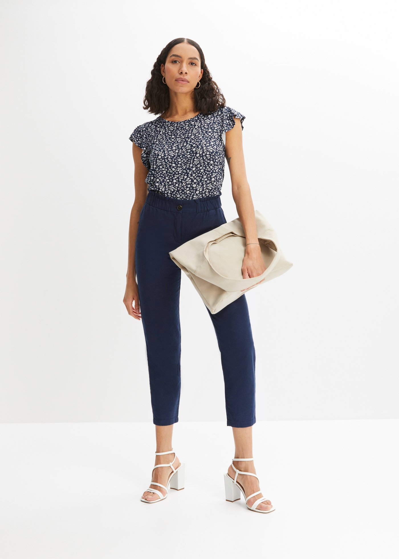 bonprix T-Shirt Shirt mit Volantärmel und floralem Allover-Print