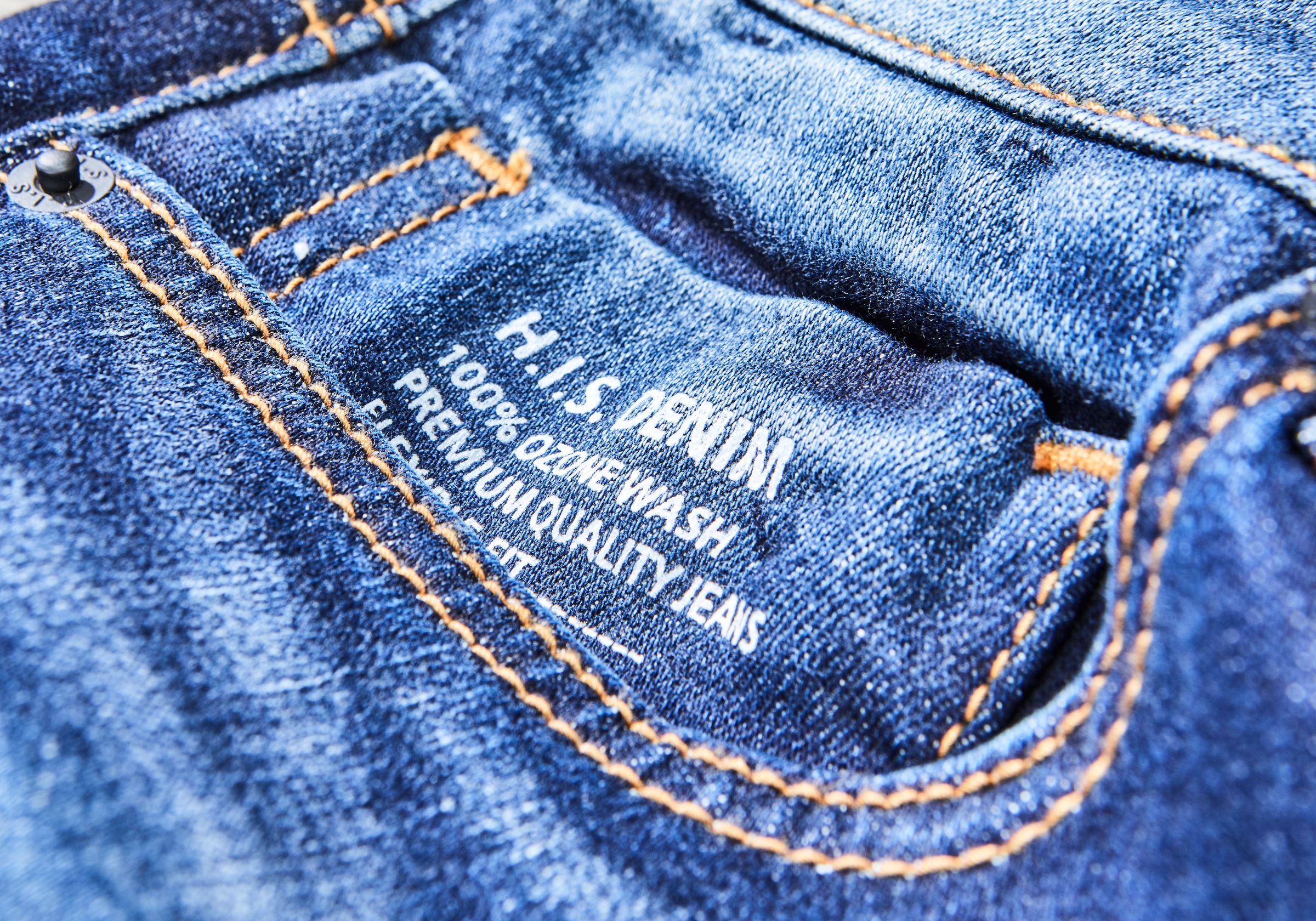 H.I.S Straight-Jeans »DIX«, Ökologische, wassersparende Produktion durch Ozon Wash