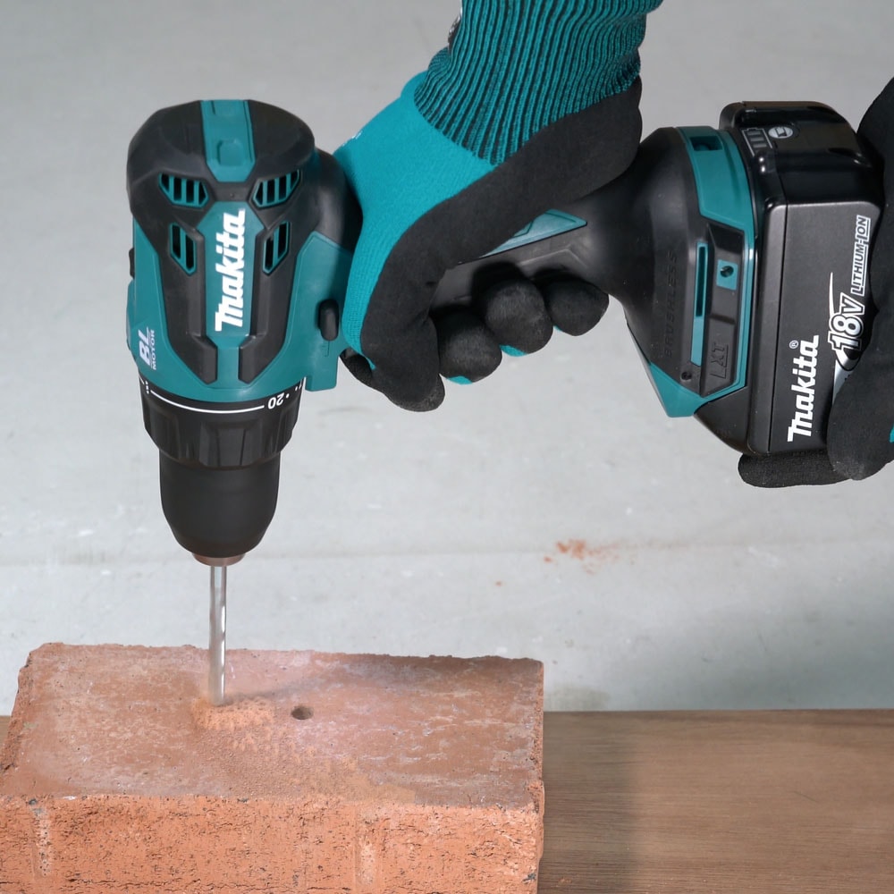 Makita Akku-Schlagbohrschrauber »DHP490RFX3, 18V, Inkl. 2x 3Ah Akku und Ladegerät« max. 65 Nm, 0-1.900 min- ¹,  kraftvoller, bürstenloser, einsetzbar zum Schrauben und Bohren