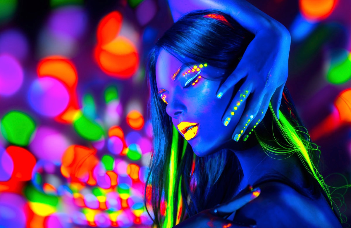 Papermoon Fototapete "SEXY MODELL-NEONLICHT ART DESIGN ABSTRAKT MUSTER KUNST"