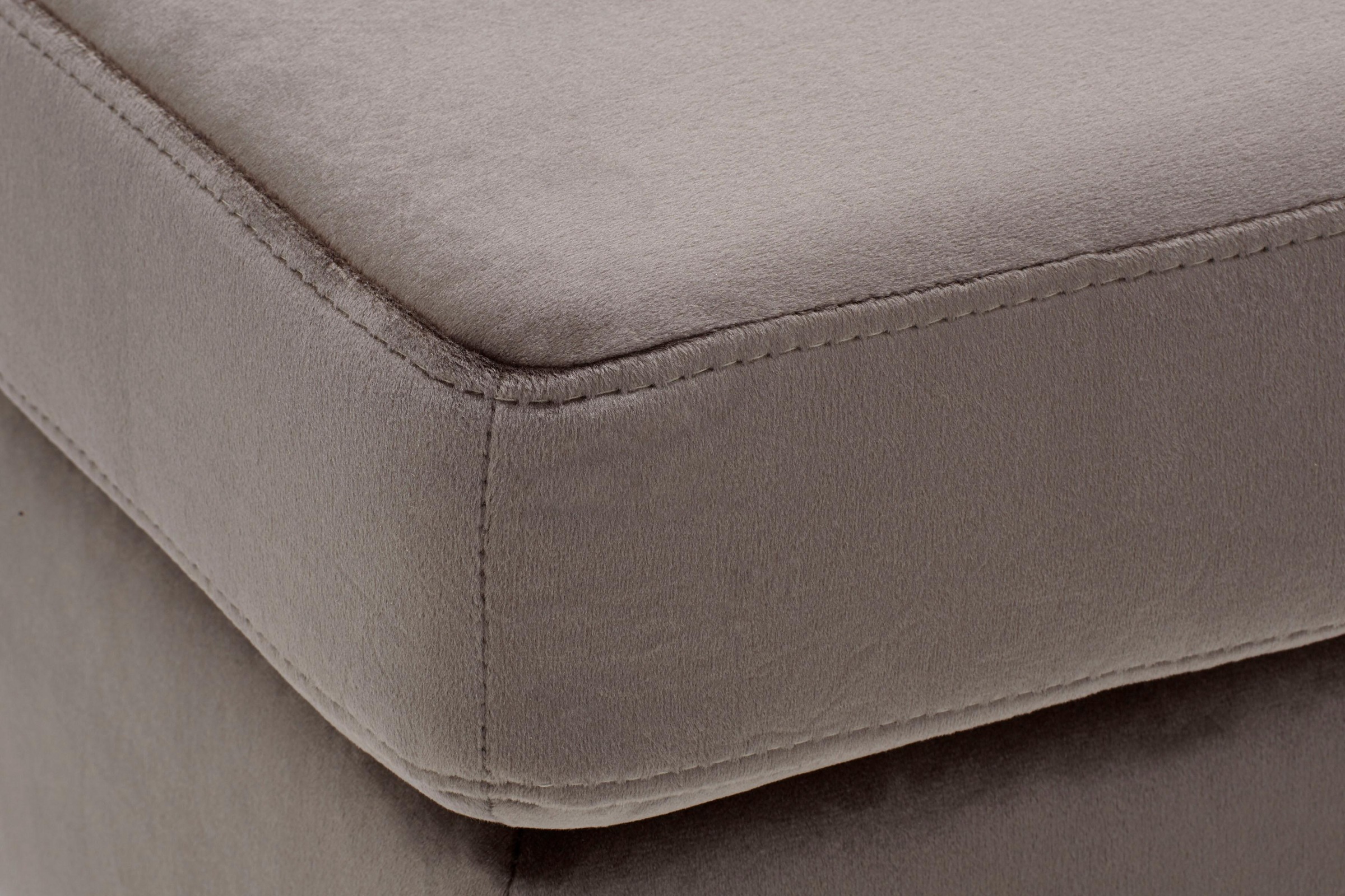 Guido Maria Kretschmer Home&Living Hocker »Salla«, Bezug auch in Luxus-Microfaser in Teddyfelloptik