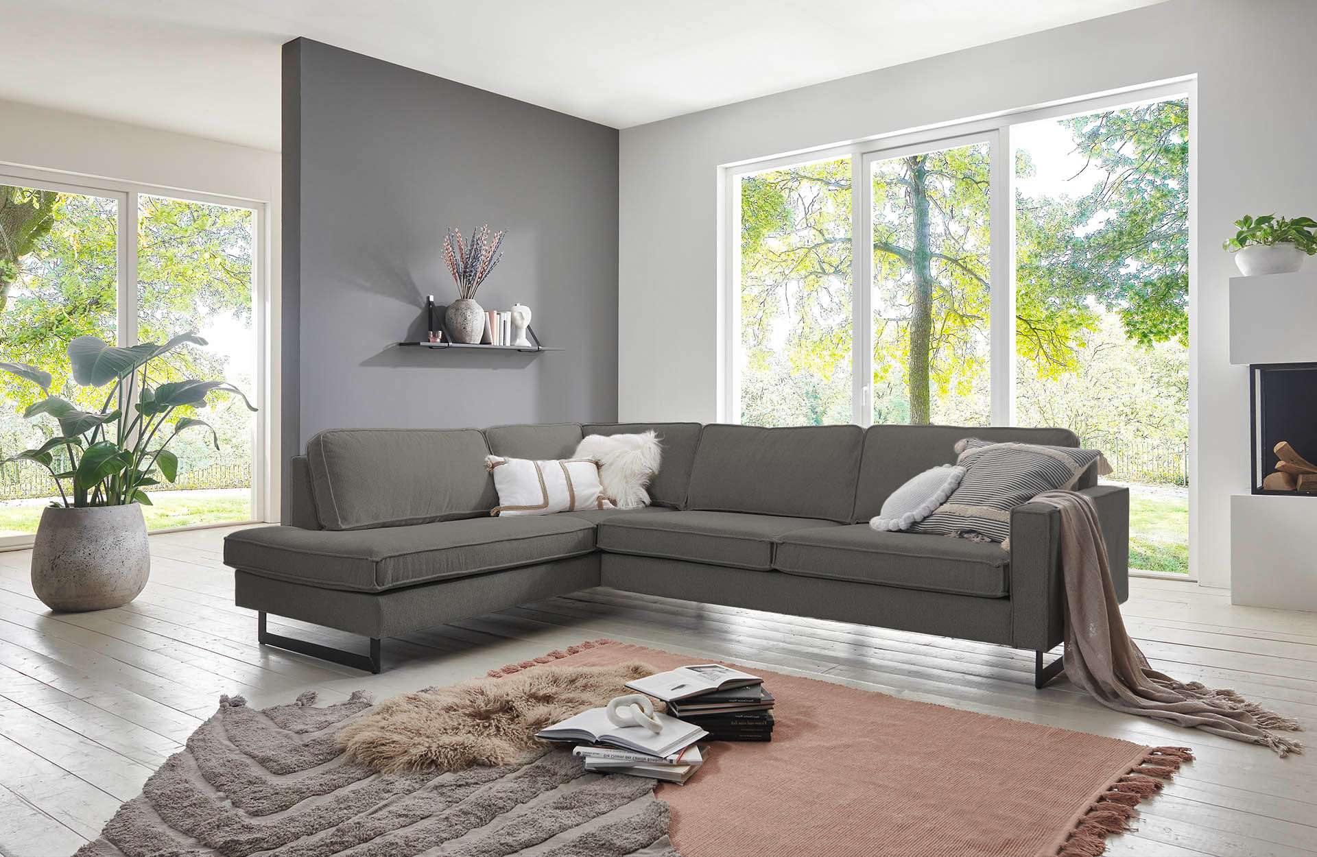 OTTO home Ecksofa "Pinto, 290 cm, Cord, Chenille, Lederoptik, Ottomane links / rechts" mit Keder, schwarze Metallfüße, Wellenunterfederung