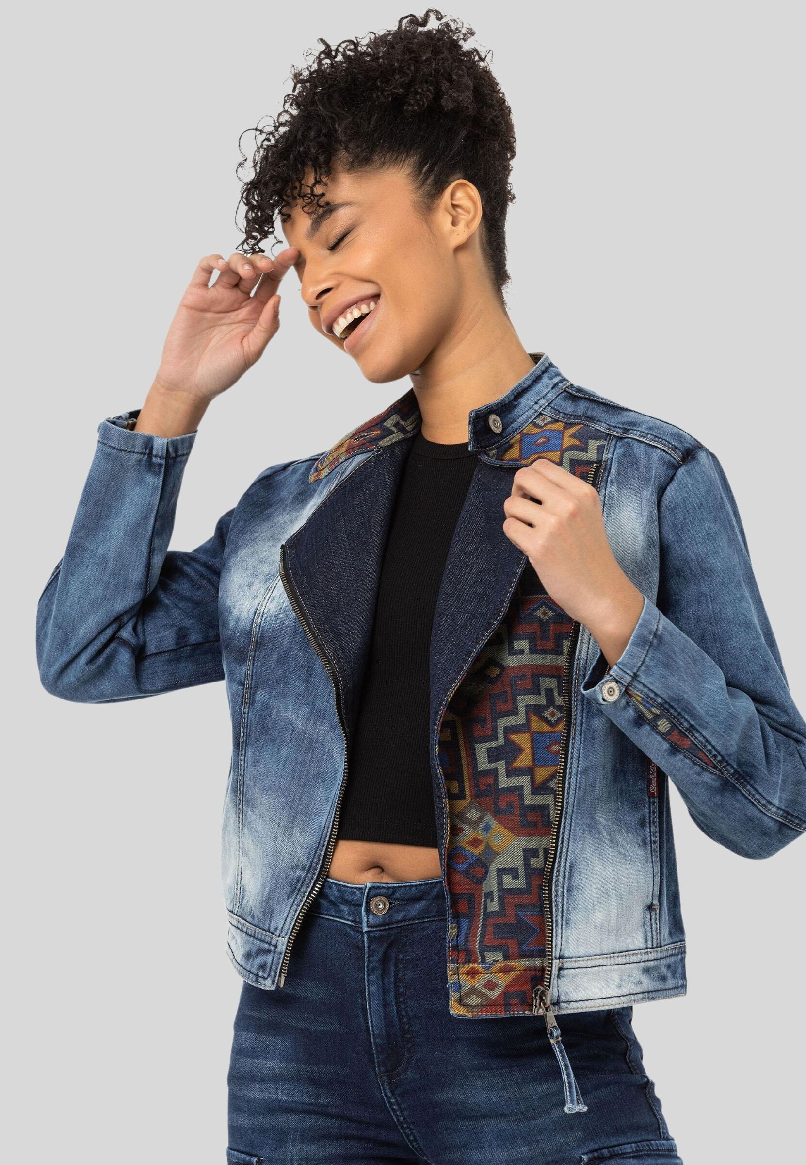 Cipo & Baxx Jeansjacke »JEANS JACKET«, ohne Kapuze, modisches Statement