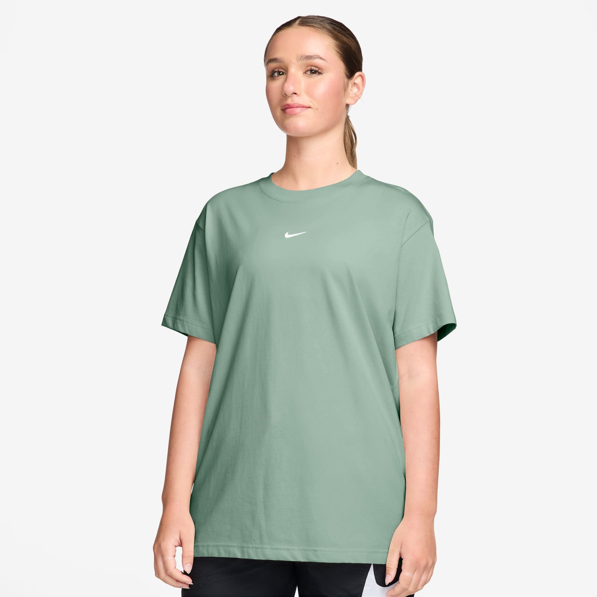 Nike Sportswear T-Shirt »W NSW CLASSIC SS TEE« sportliche Passform, Kurzarm, Rundhalsausschnitt