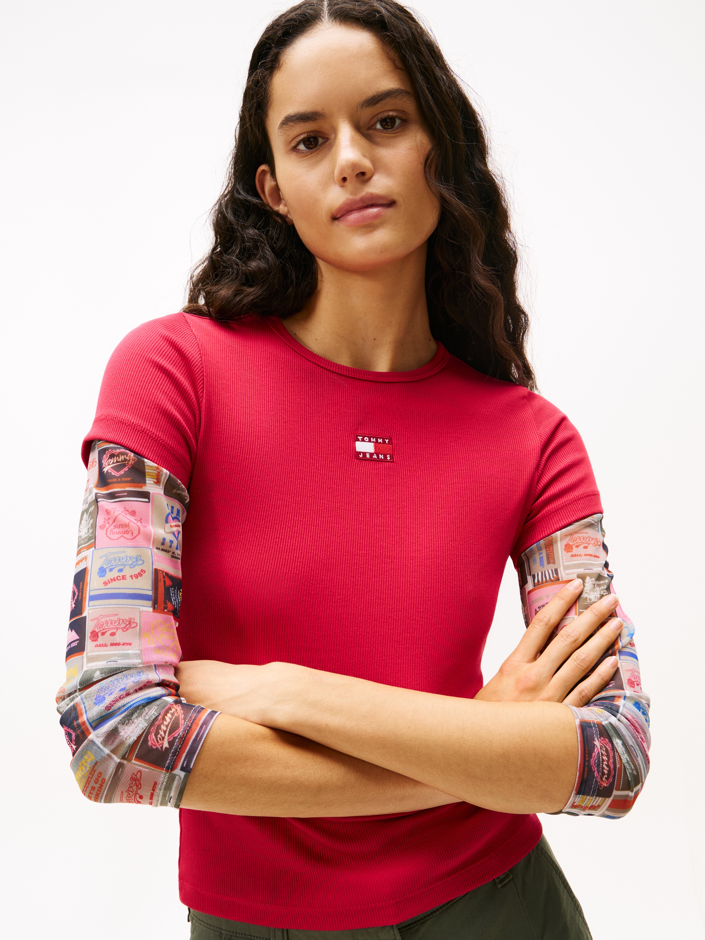 Tommy Jeans T-Shirt »TJW SLIM BADGE RIB TEE«, in Rippoptik