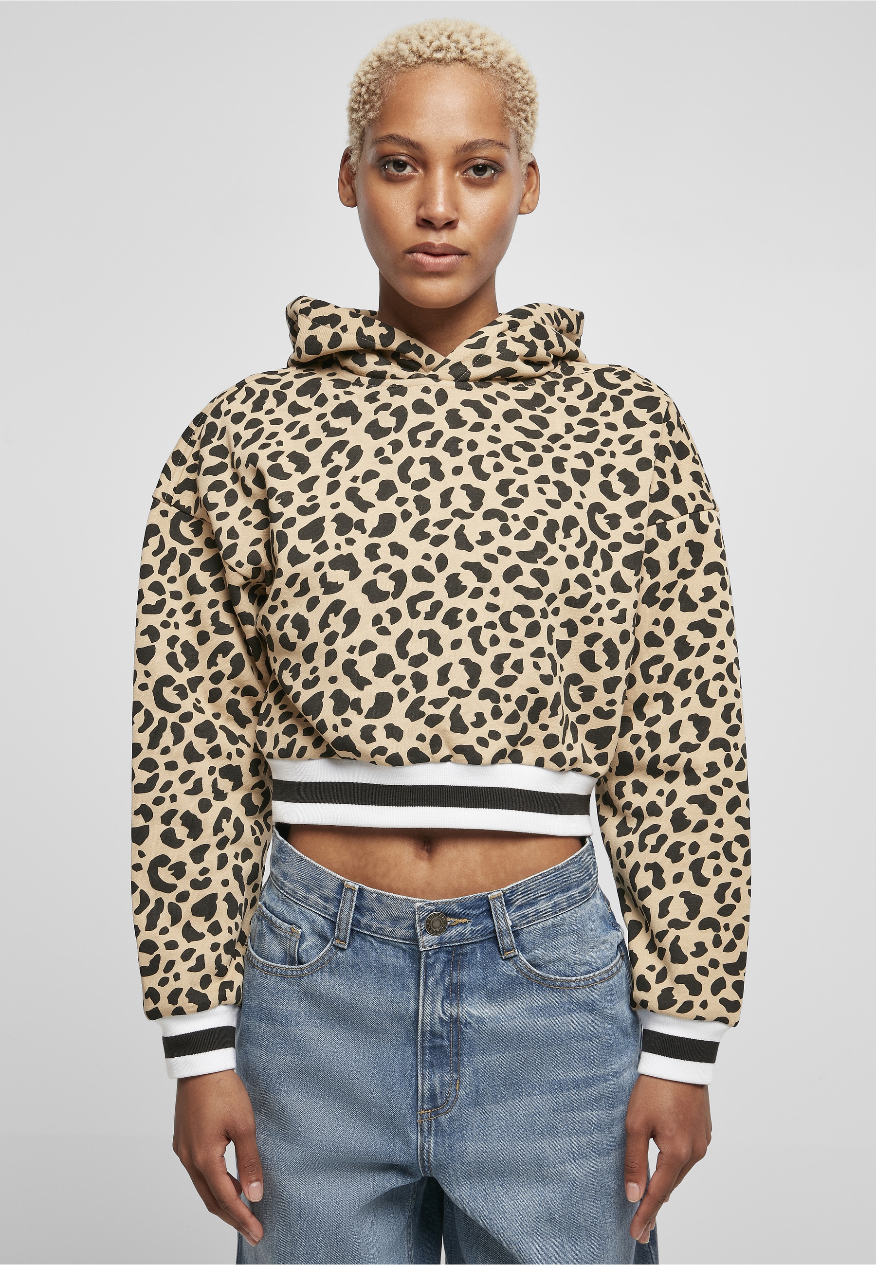 URBAN CLASSICS Kapuzensweatshirt »Urban Classics Damen Ladies Short AOP College Hoody«, 1 Stk.
